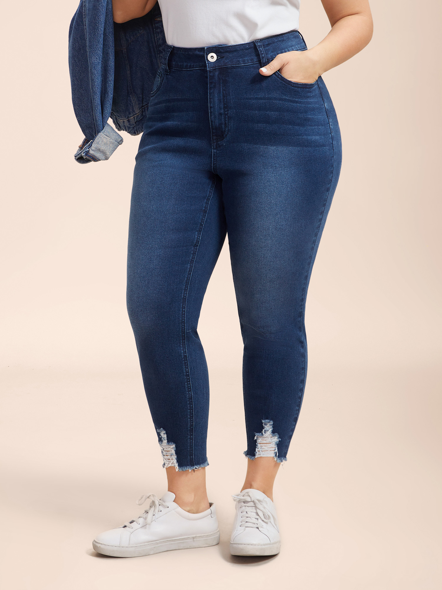 

Plus Size Mid-Rise Whiskered Slim-Fit Jeans Women Bluevintage Casual High stretch Slanted pocket Jeans BloomChic