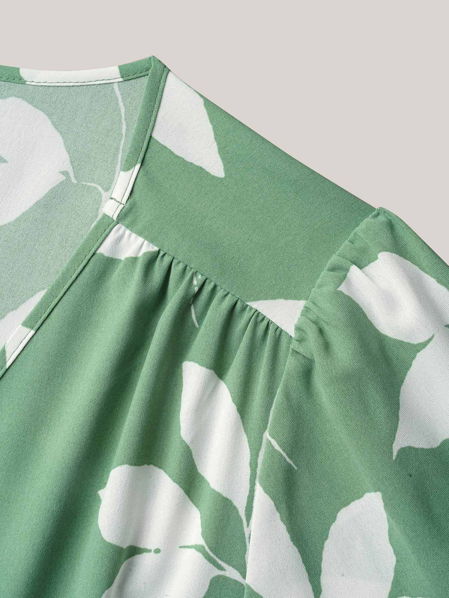 Plus Size Leaf Print Waist-Cinched Flared Maxi Dress Sage Women Elegant Gathered V-neck Half Sleeve Curvy BloomChic 12/L 