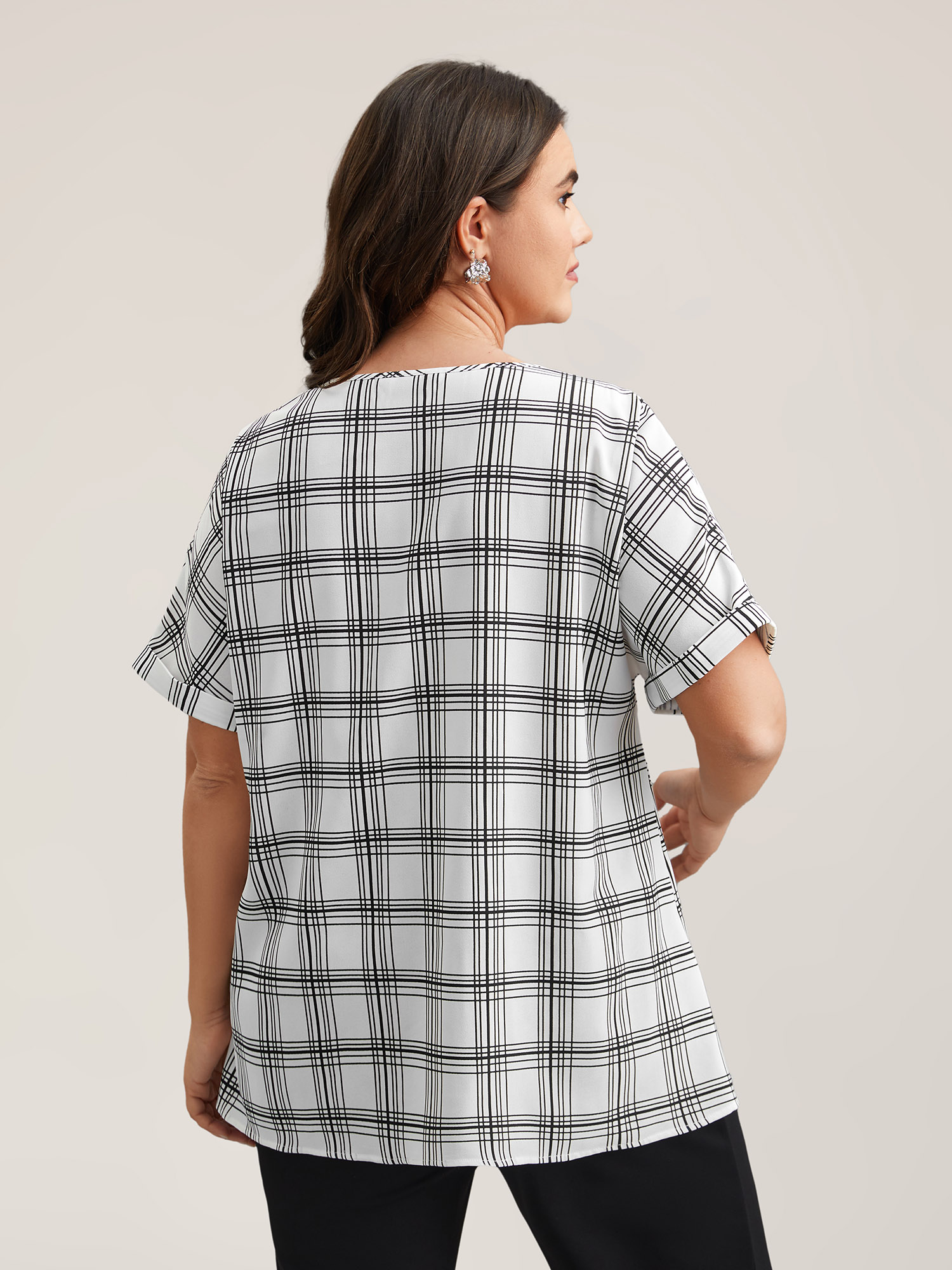 Plus Size WhiteSmoke Plaid Rolled Hem Dolman Sleeve Shirt Women At the Office Short sleeve Round Neck Work Blouses BloomChic 22-24/3X 