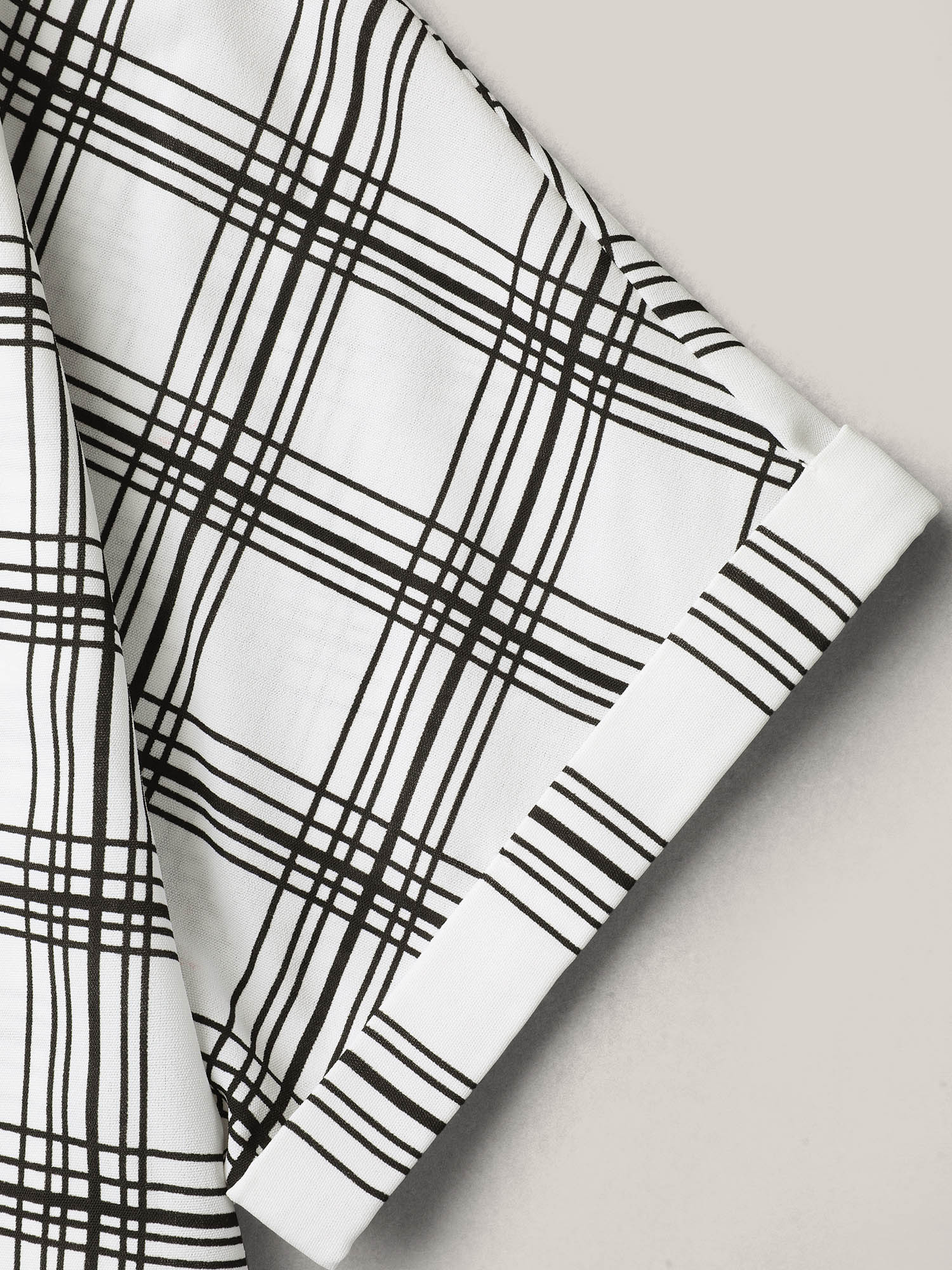Plus Size WhiteSmoke Plaid Rolled Hem Dolman Sleeve Shirt Women At the Office Short sleeve Round Neck Work Blouses BloomChic 22-24/3X 