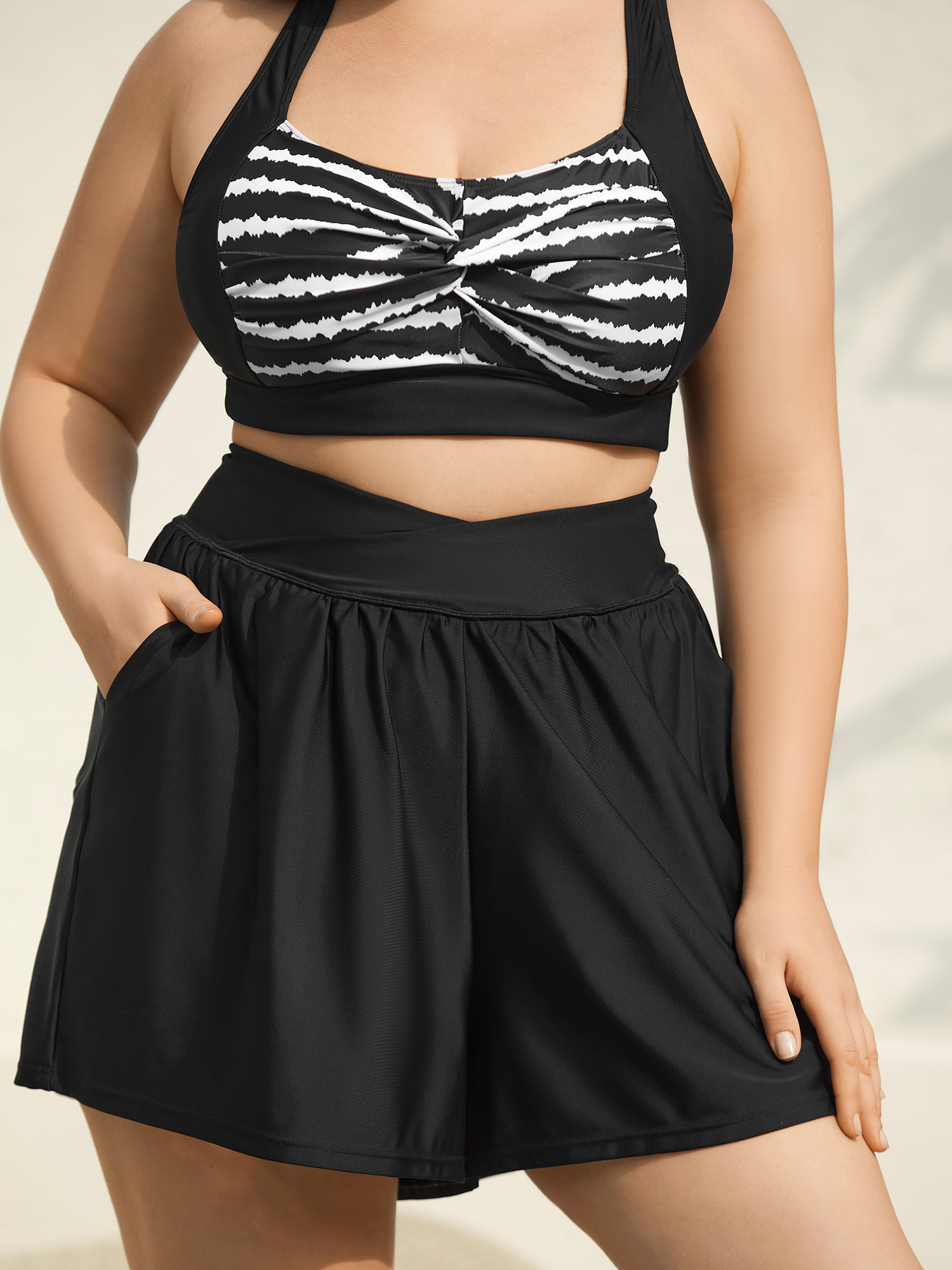 

Plus Size High-Waisted Pleated Pockets Swim Bottoms Women's Swimwear Black Beach Gathered High stretch Bodycon High Rise Side seam pocket Curve Swim Bottoms BloomChic