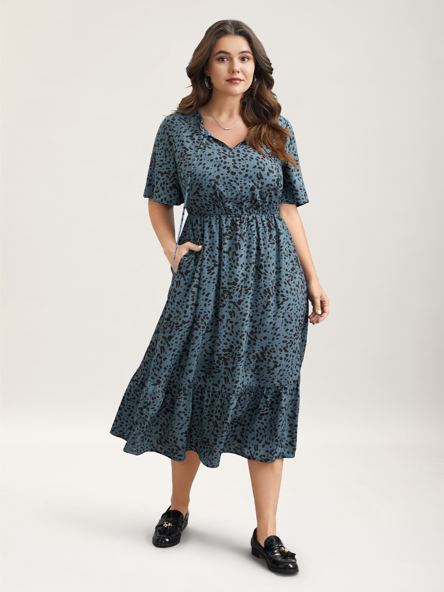 Plus Size Animal Print Tied Tiered Midi Dress Stone Women Casual Tie knot Notched collar Short sleeve Curvy BloomChic 22-24/3X 
