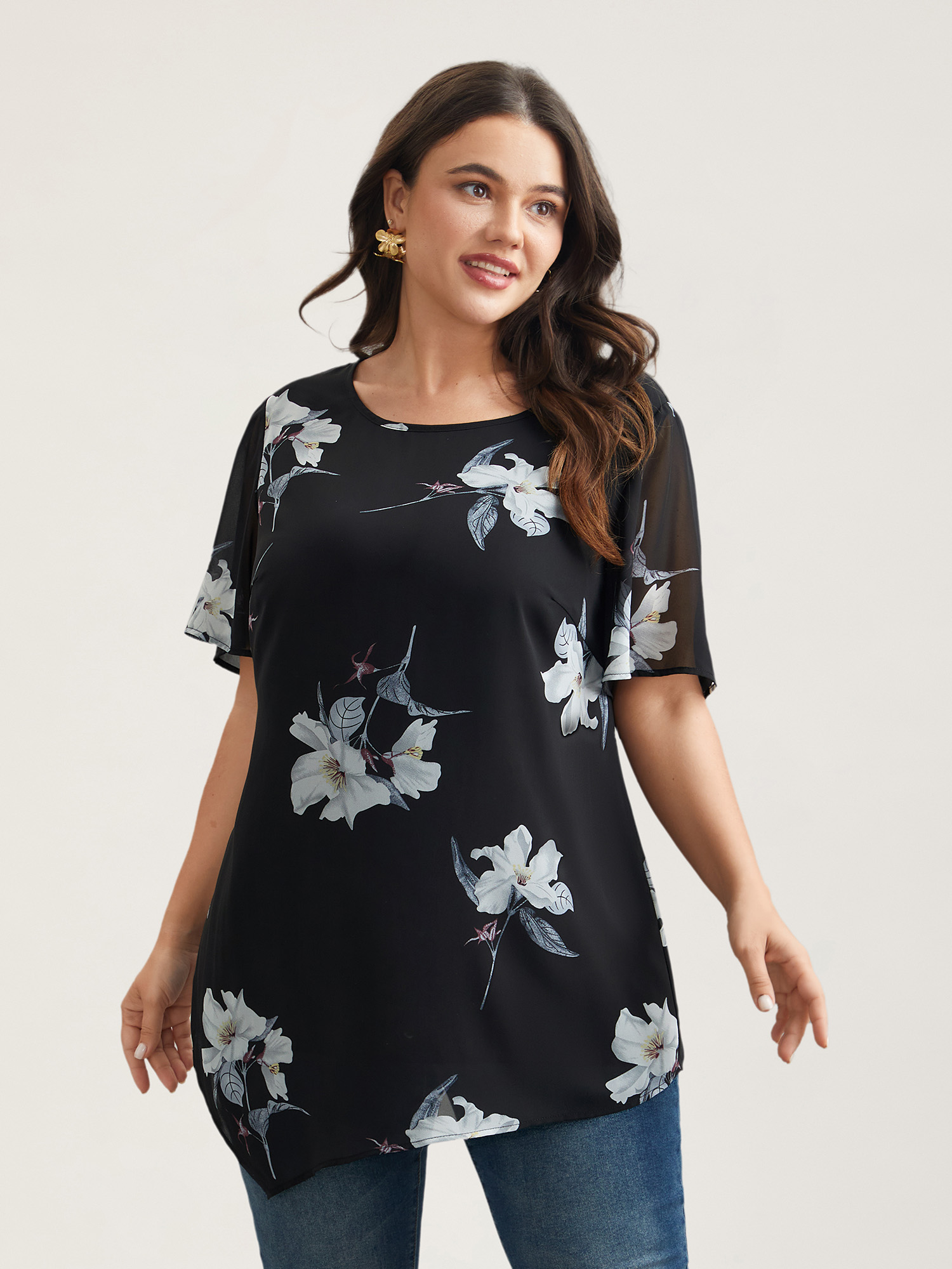 Plus Size Black Chiffon Floral Round Neck Shirt Women Elegant Short sleeve Round Neck Everyday Blouses BloomChic 30/6X 