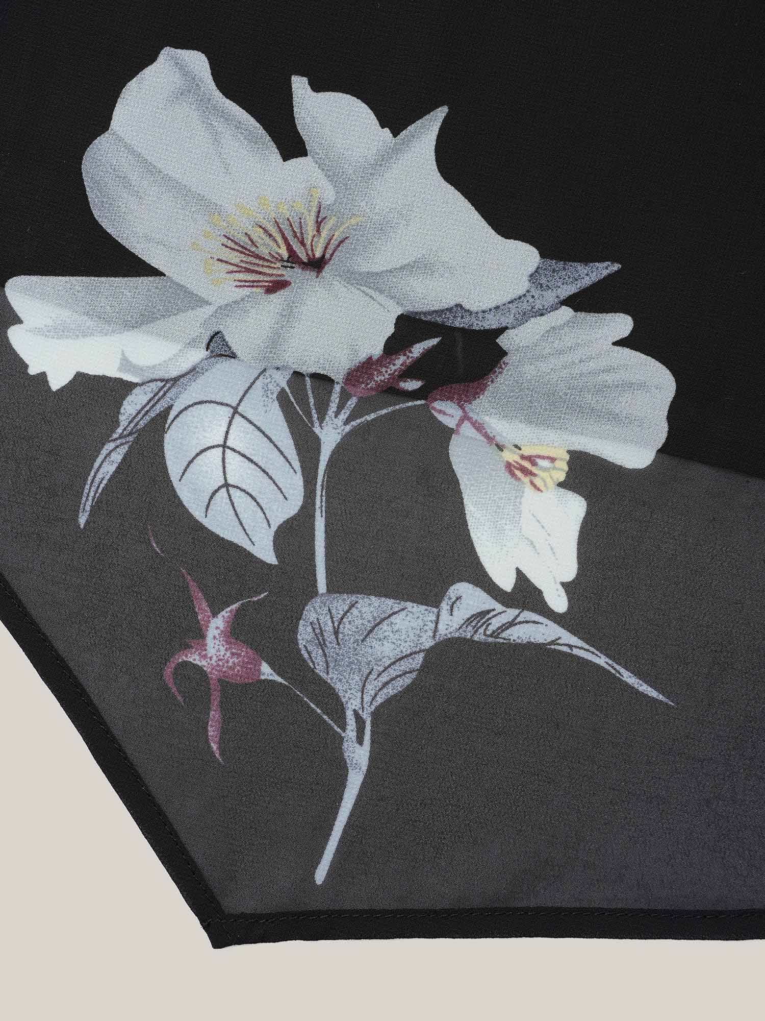 Plus Size Black Chiffon Floral Round Neck Shirt Women Elegant Short sleeve Round Neck Everyday Blouses BloomChic 30/6X 