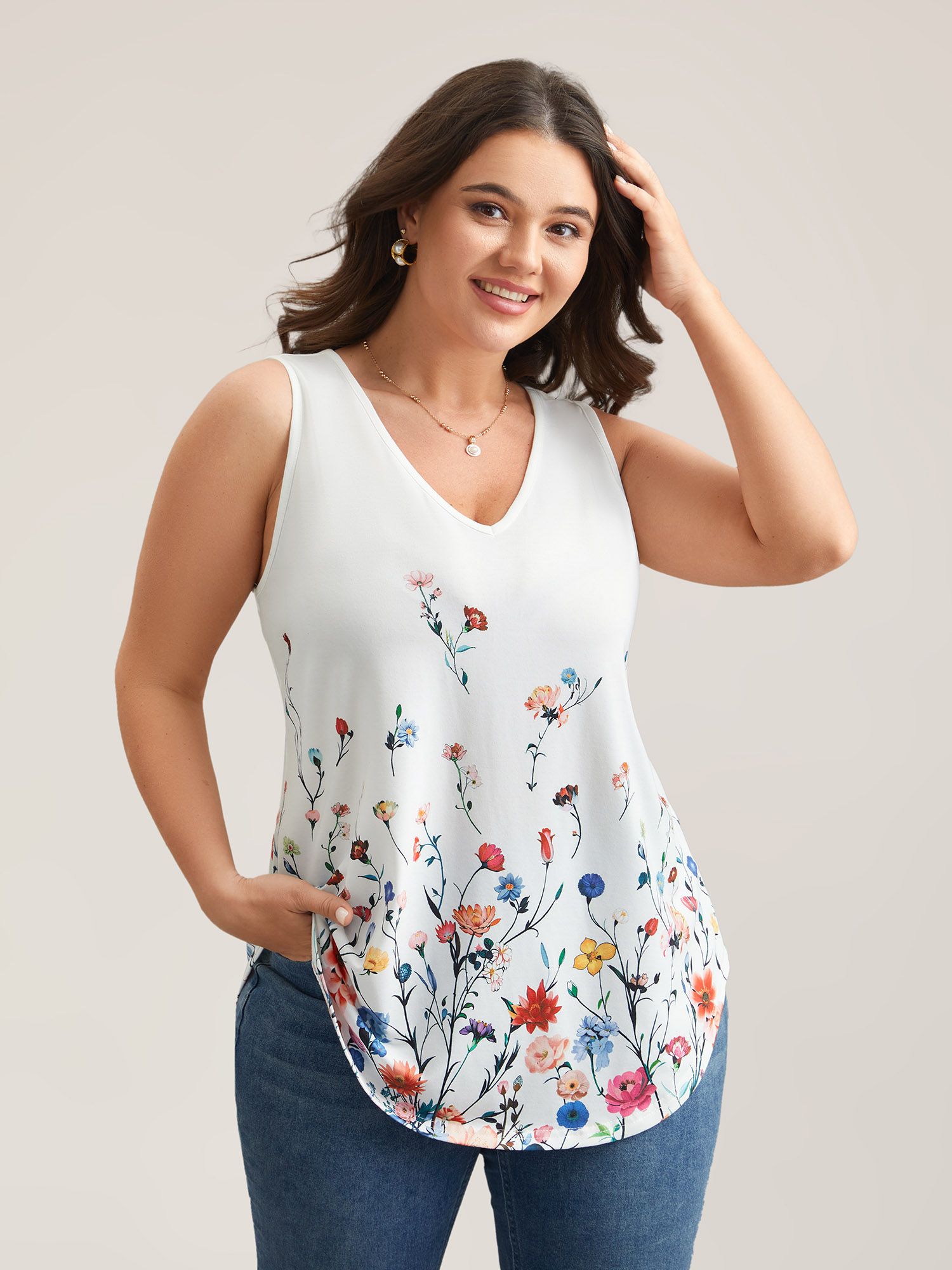 

Plus Size Blooming Flowers Print Stretchy Vest Women WhiteSmoke Elegant Non V-neck Everyday Tank Tops Camis BloomChic