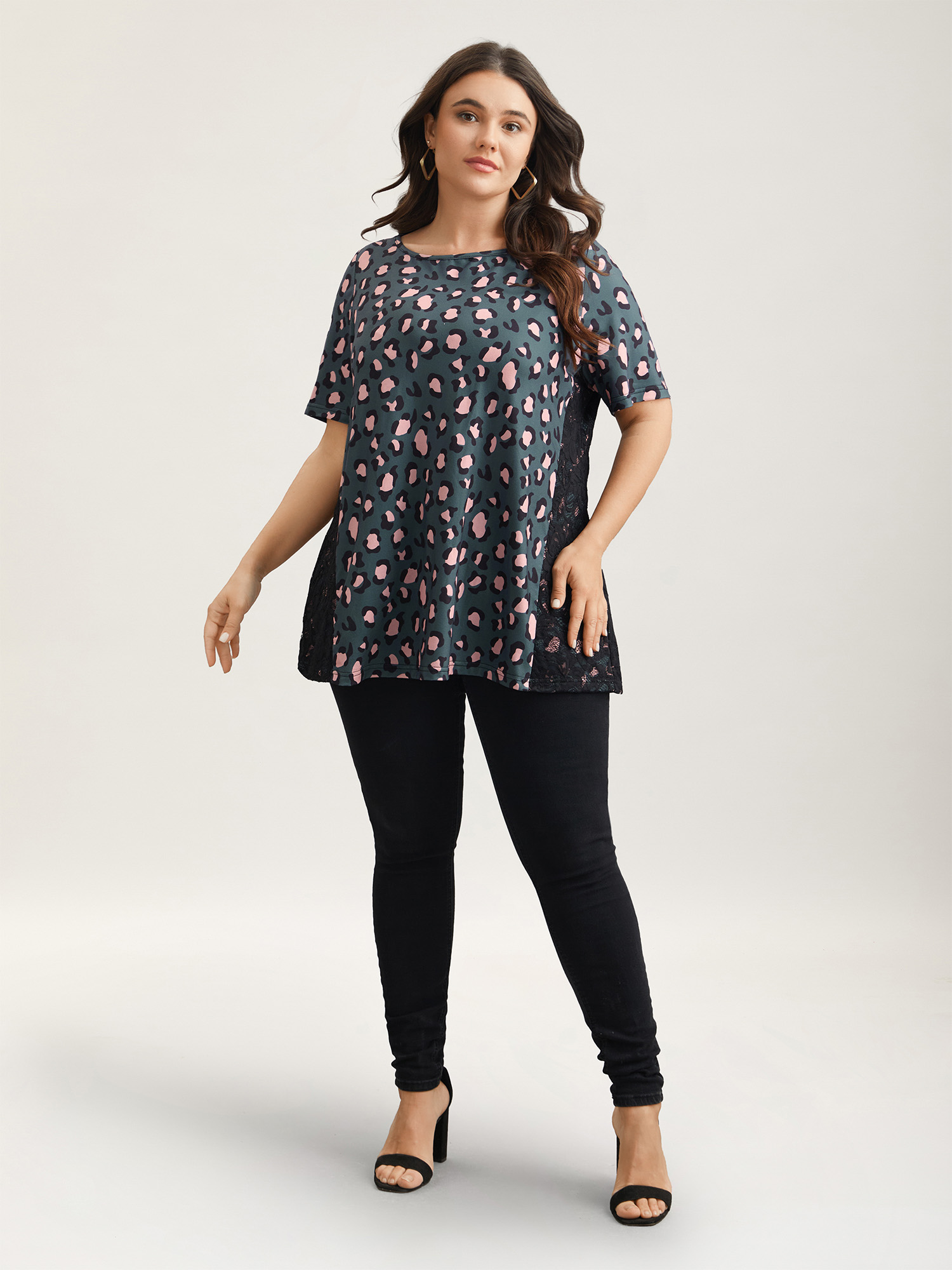 

Plus Size Leopard Print Lace Half-Sleeve Top Multicolor Boat Neck Short sleeve Casual Jersey Tops