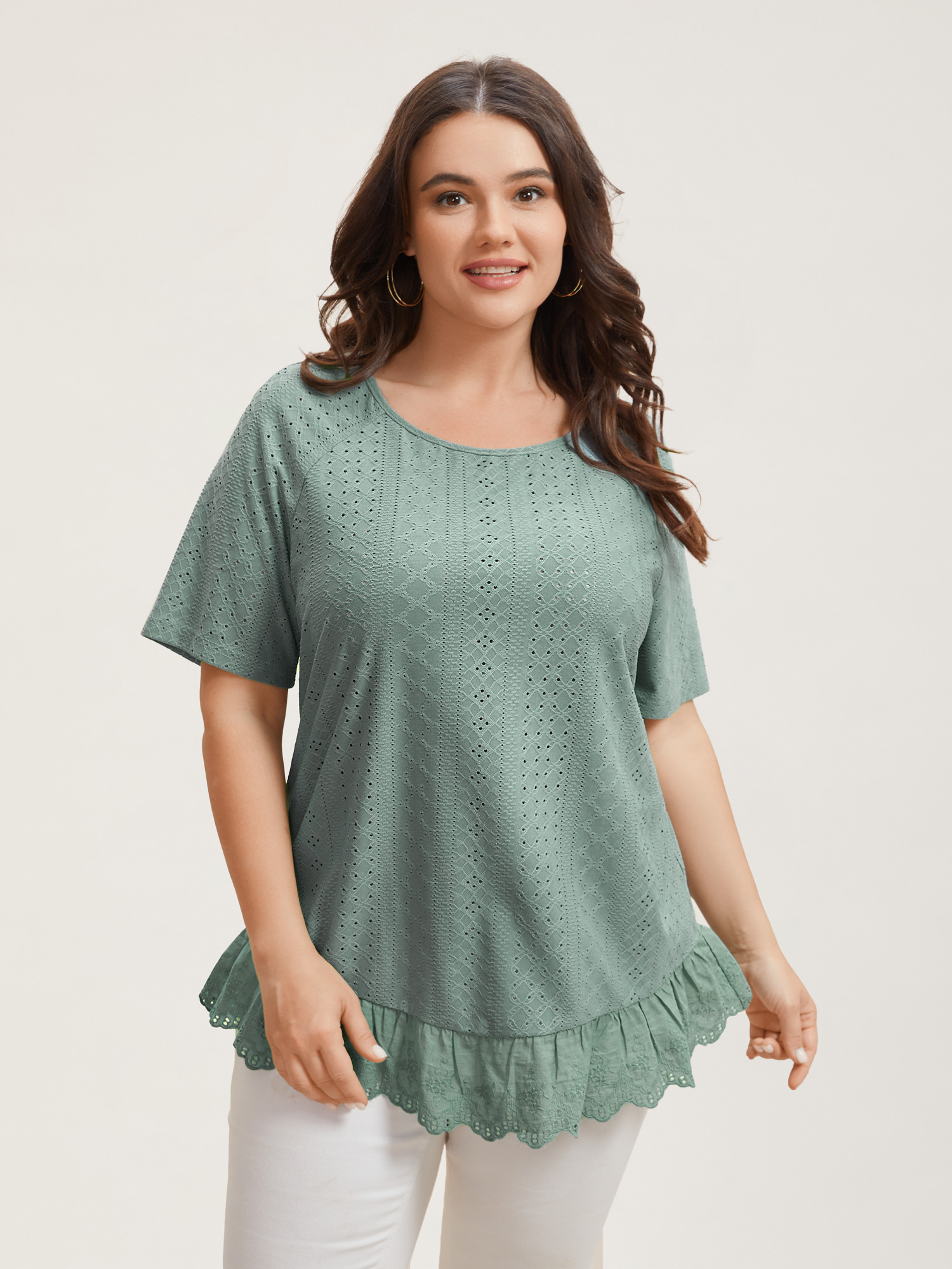 

Plus Size Textured Raglan Sleeve Lace Top Greenbean Round Neck Short sleeve Casual Jersey Tops