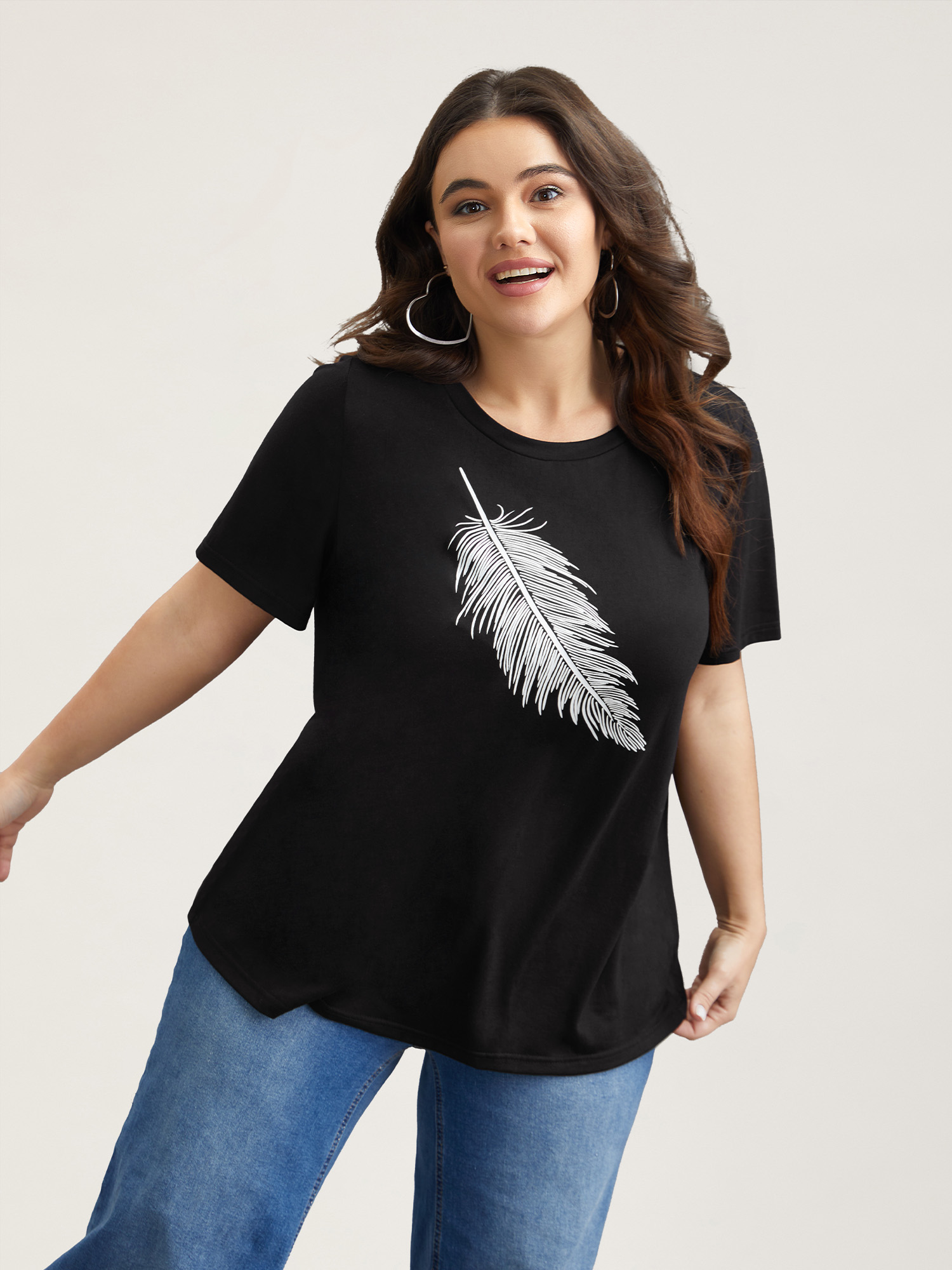 

Plus Size Stretchy Feather Print Round Neck T-Shirt Black Women Casual Non Art&design Round Neck Everyday T-shirts BloomChic