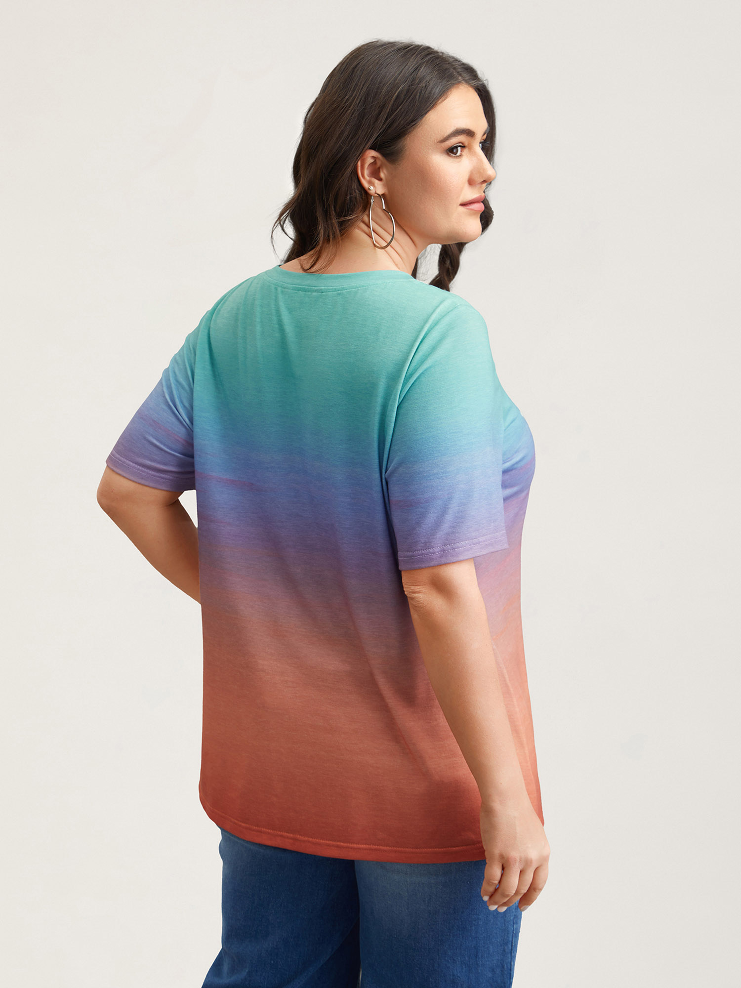 Plus Size Gradient Beach Print Fitted T-Shirt Multicolor Women Casual Contrast Tropical Round Neck Everyday T-shirts BloomChic 18-20/2X 