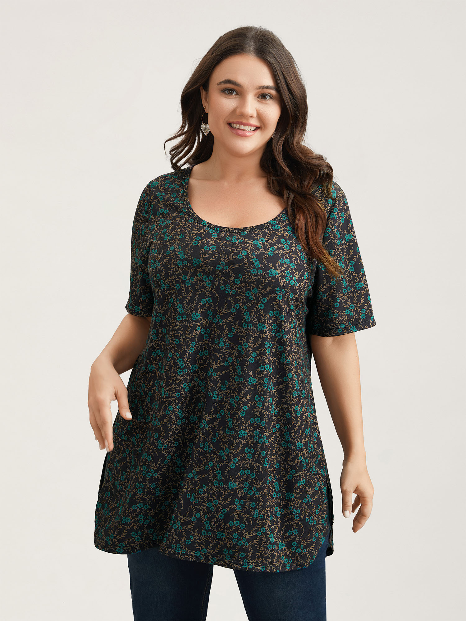 Plus Size Floral Print Round Neck Slit T-Shirt Multicolor Women Elegant Contrast Natural Flowers U-neck Loose Everyday T-shirts BloomChic 26/4X 