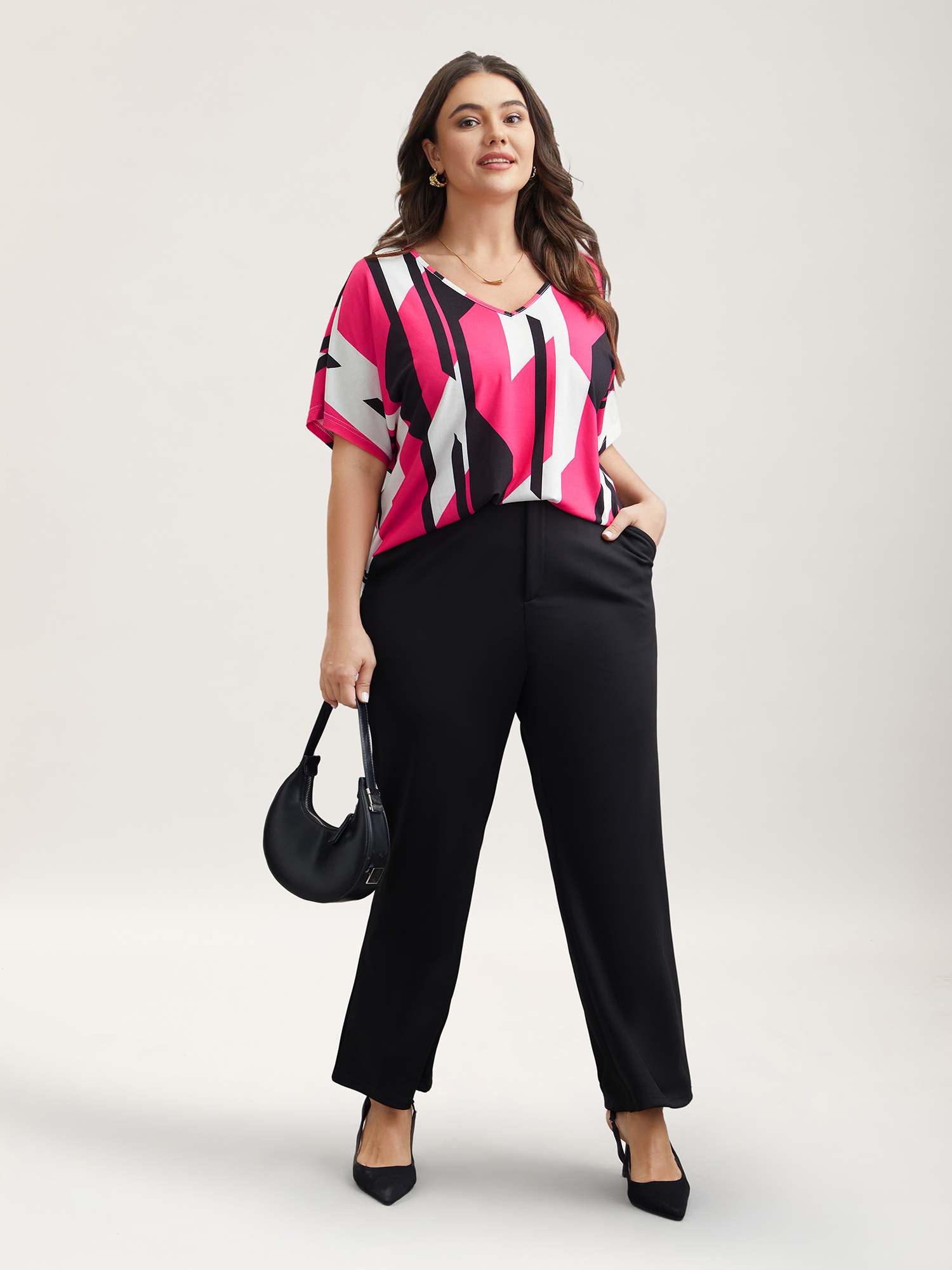 Plus Size Abstract Print V-Neck T-Shirt Multicolor Women Casual Contrast V-neck Everyday T-shirts BloomChic 26/4X 