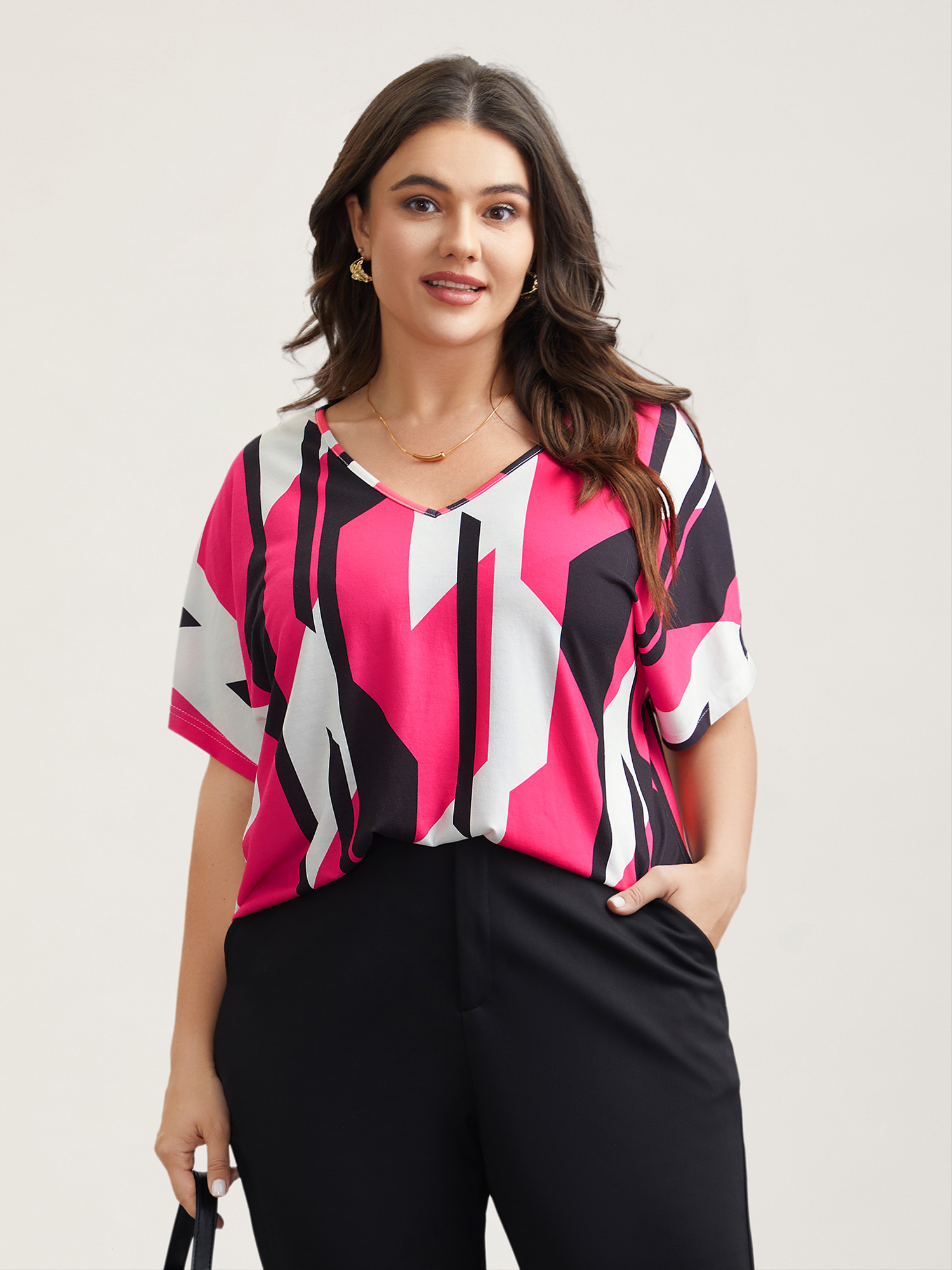 Plus Size Abstract Print V-Neck T-Shirt Multicolor Women Casual Contrast V-neck Everyday T-shirts BloomChic 26/4X 