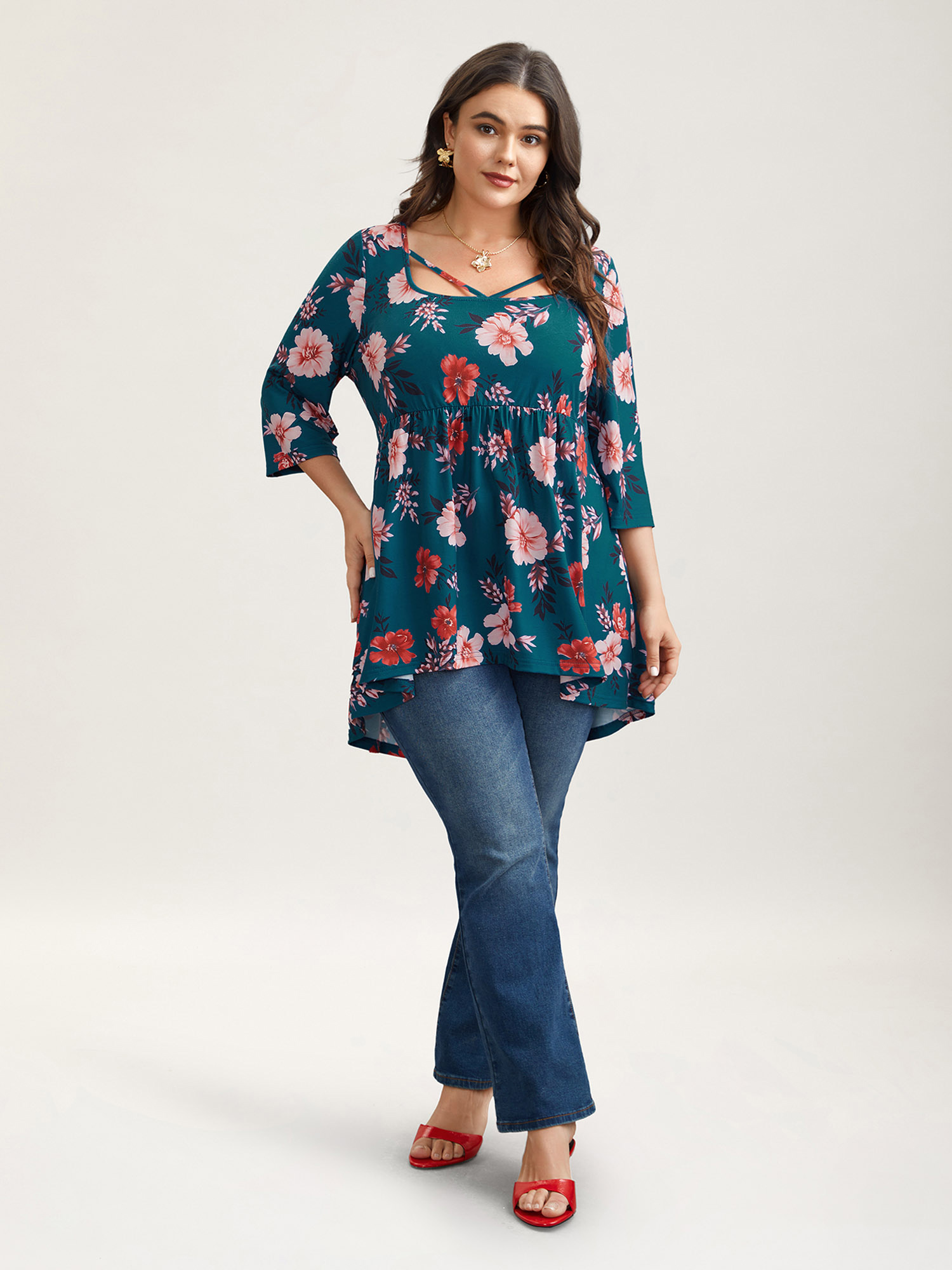 Plus Size Floral Print Neck Cut-Out Babydoll Top Multicolor Women Elegant Gathered Natural Flowers Square Neck Bodycon Everyday T-shirts BloomChic 22-24/3X 