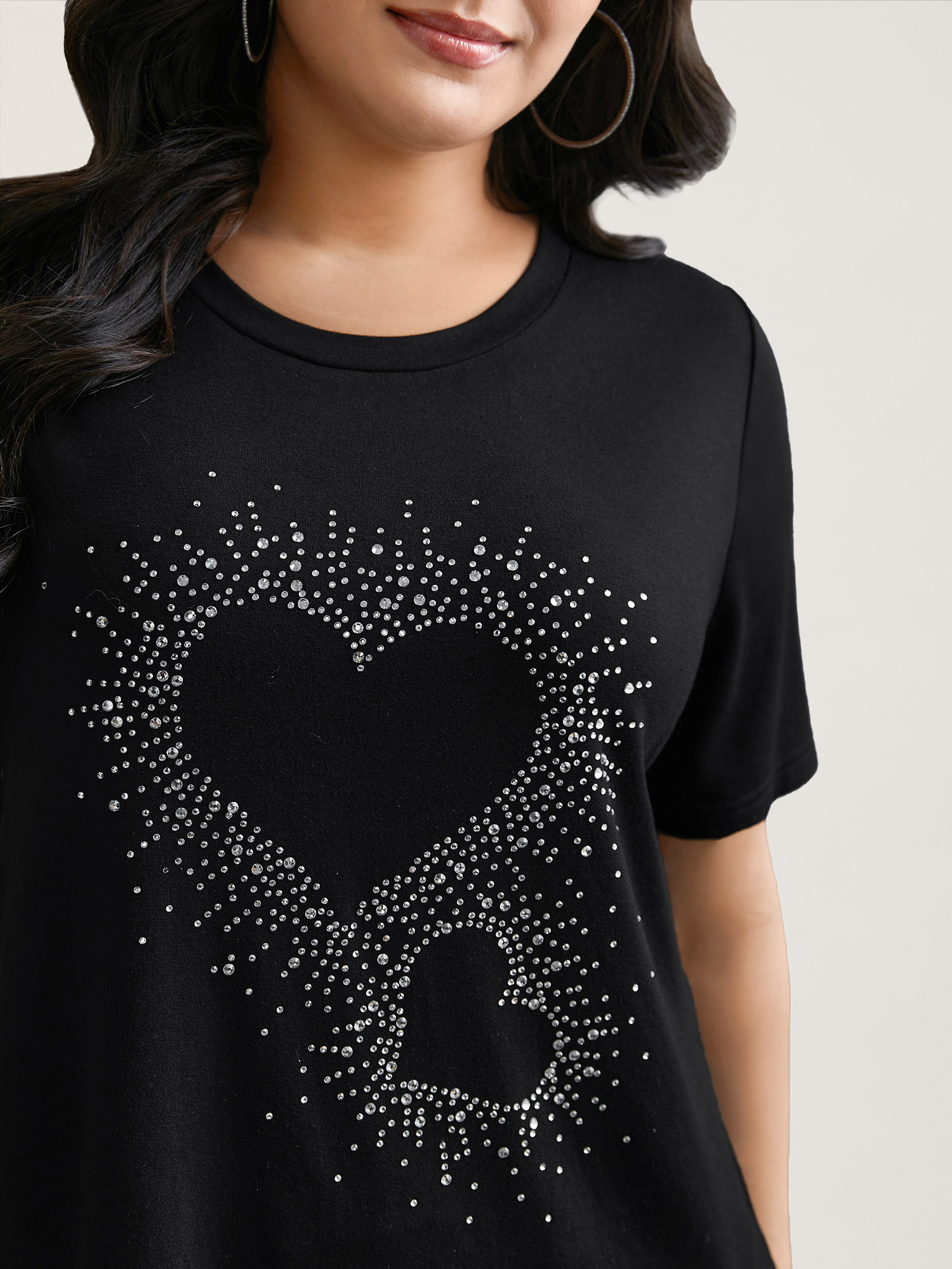 

Plus Size Crew Neck Rhinestone Heart T-Shirt Black Women Casual Rhinestone detailing Round Neck Everyday T-shirts BloomChic