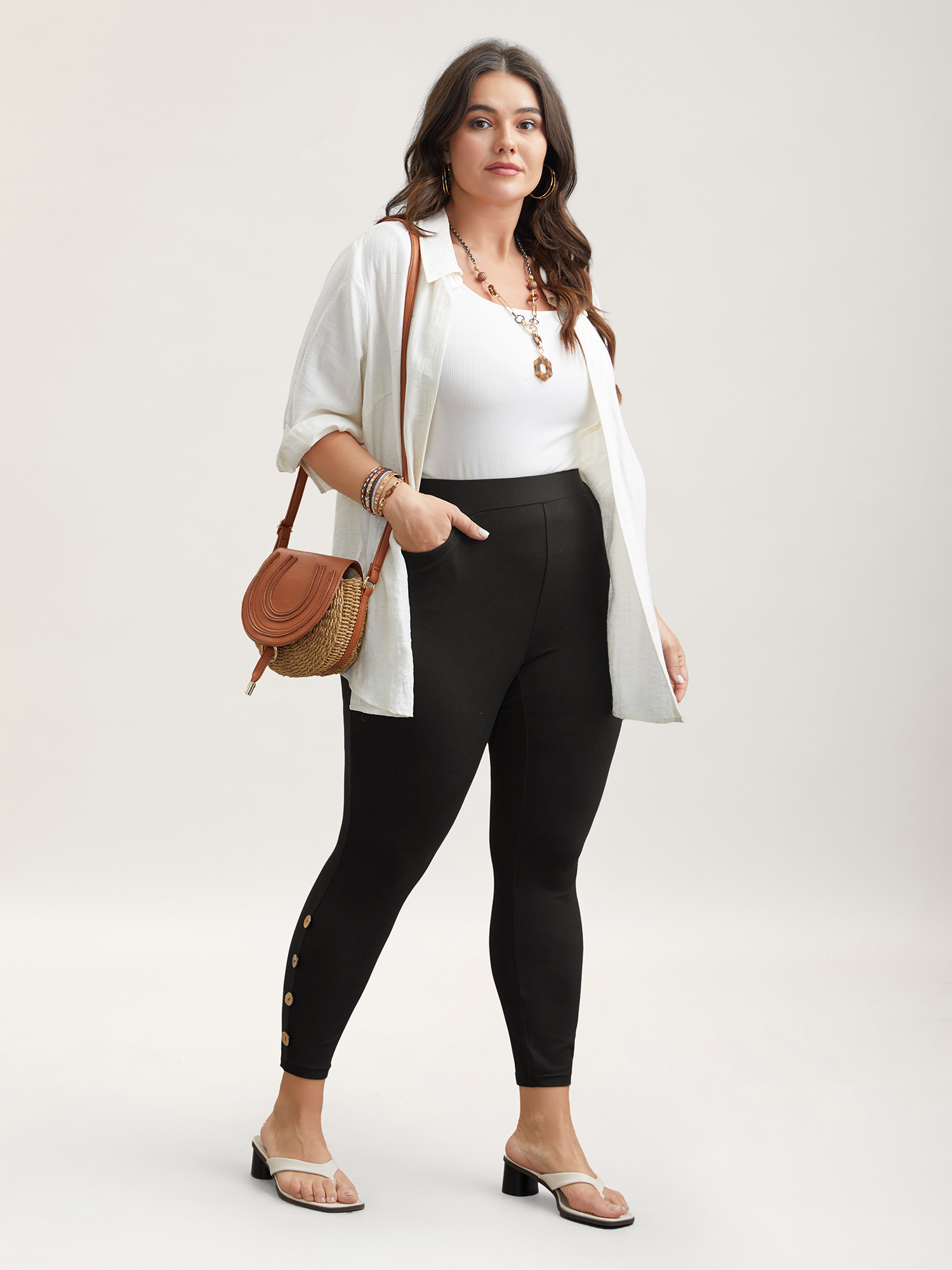 Plus Size Button Detail Mid-Rise Skinny-Fit Pants Women Black Resort High stretch Skinny Mid Rise Vacation Leggings BloomChic 22-24/3X 