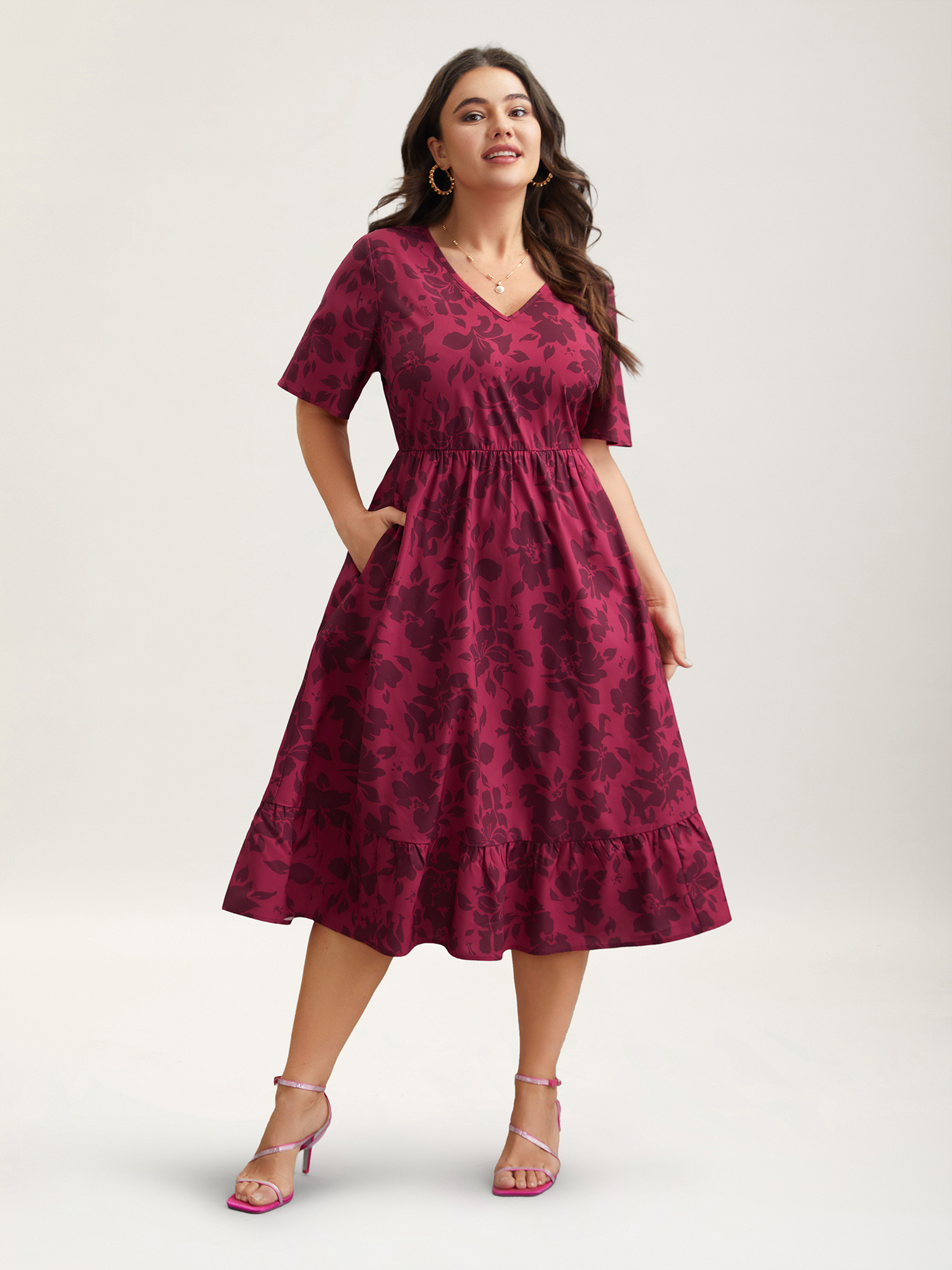 

Plus Size Romantic Flower Print Pockets Midi Dress RedViolet Women Elegant Non V-neck Short sleeve Curvy BloomChic