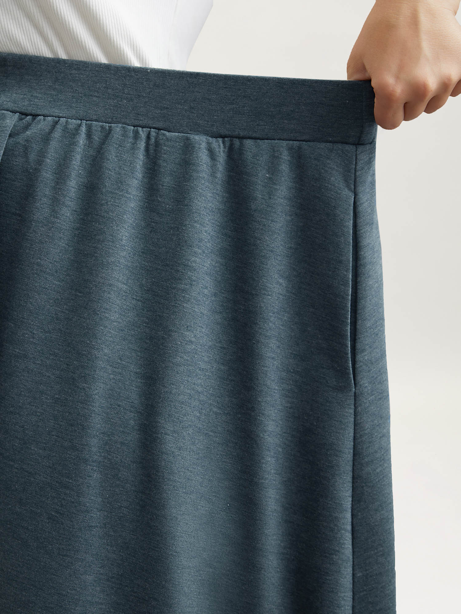 Plus Size Heather Stretchy-Waist Pleated Midi Skirt Women DarkSlateGray Elegant Gathered Medium stretch Slanted pocket Everyday Skirts BloomChic 10/M 