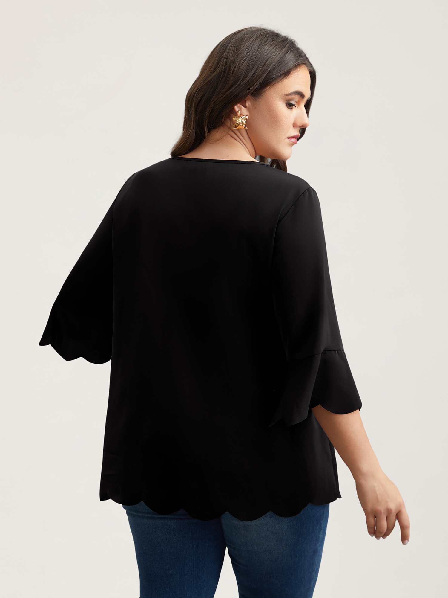 Plus Size Black Beads Embellished Scalloped Hem Shirt Women Elegant Elbow-length sleeve Round Neck Everyday Blouses BloomChic 30/6X 