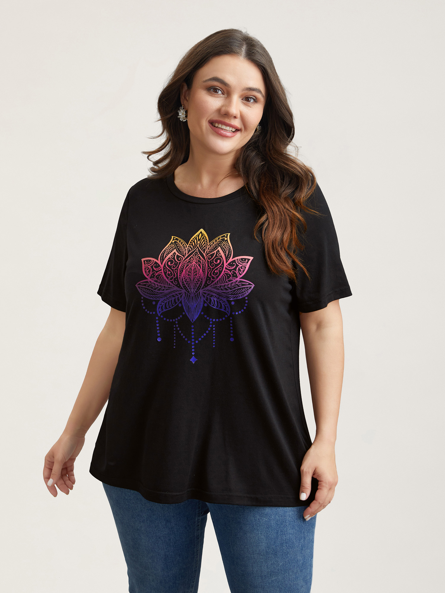 

Plus Size Floral Motif Crew Neck Fitted T-Shirt Black Women Elegant Non Natural Flowers Round Neck Everyday T-shirts BloomChic