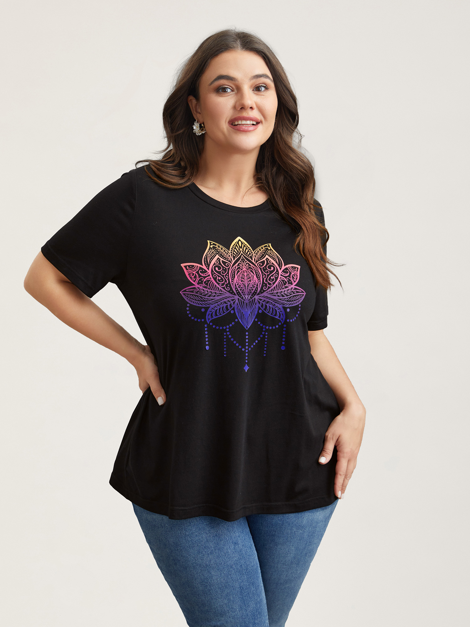Plus Size Floral Motif Crew Neck Fitted T-Shirt Black Women Elegant Non Natural Flowers Round Neck Everyday T-shirts BloomChic 28/5X 