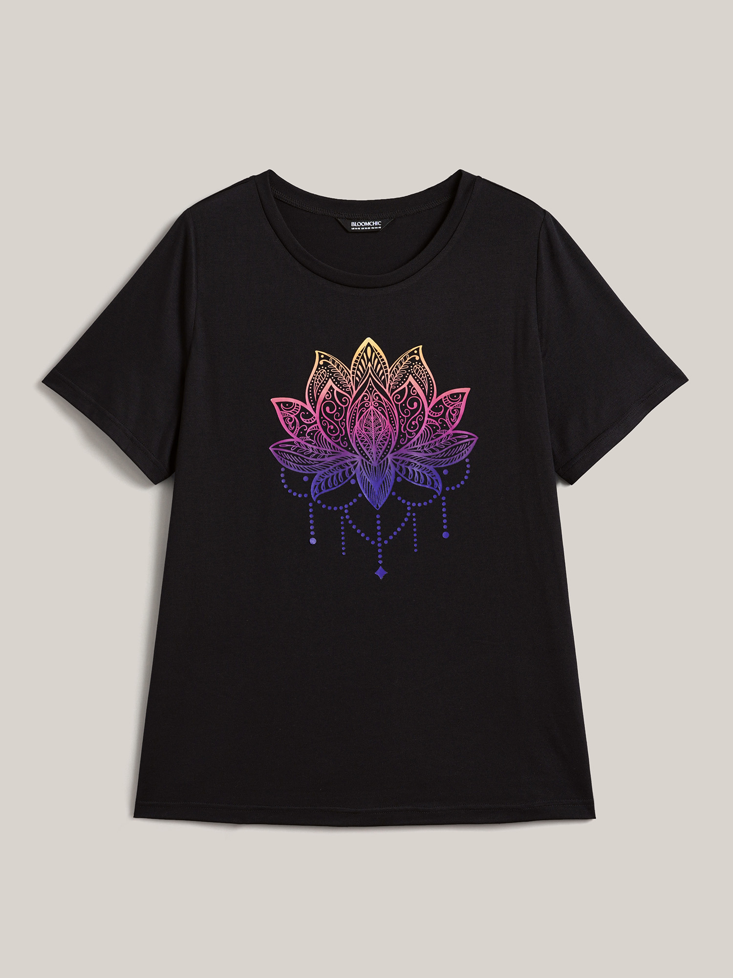 Plus Size Floral Motif Crew Neck Fitted T-Shirt Black Women Elegant Non Natural Flowers Round Neck Everyday T-shirts BloomChic 28/5X 