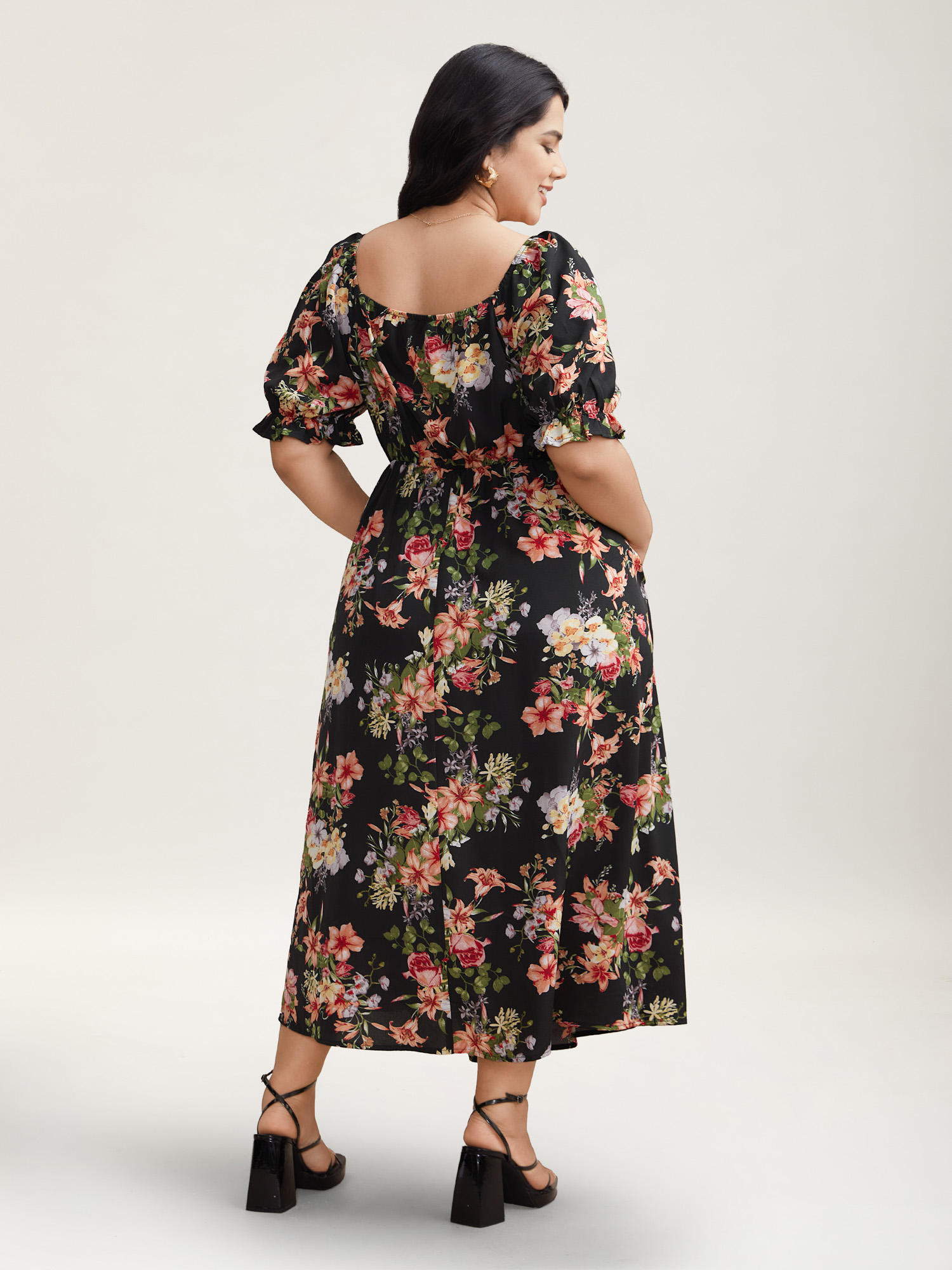 Plus Size Sweetheart Neckline Drawstring Floral Midi Dress Black Women Elegant Drawstring Heart neckline Half Sleeve Curvy BloomChic 22-24/3X 