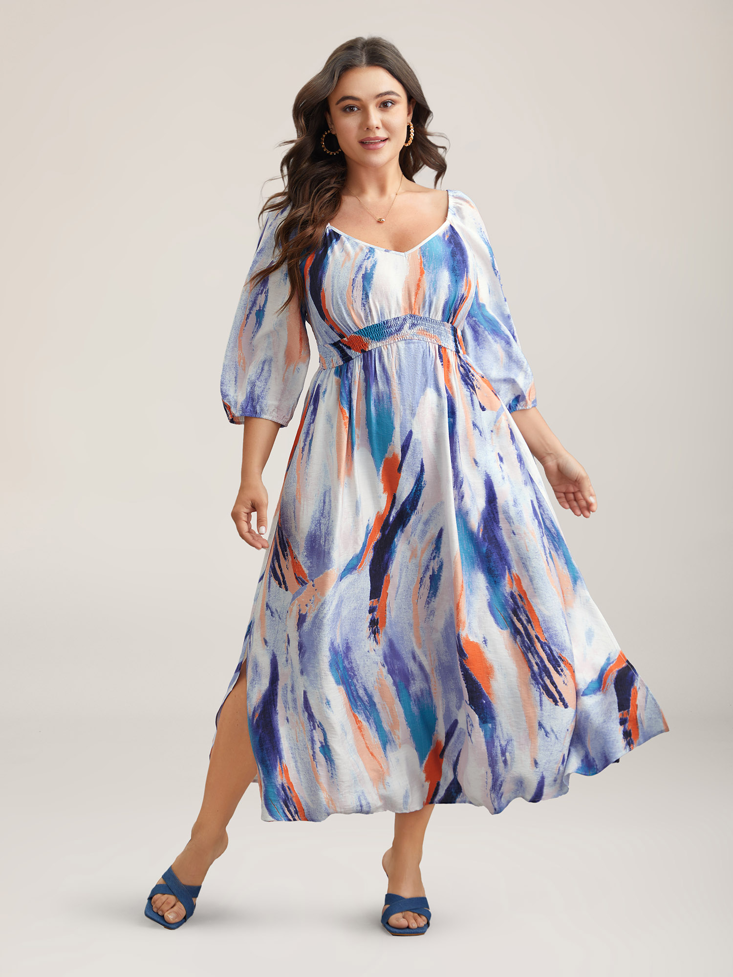 Plus Size Abstract Print Waist-Cinched Split Hem Maxi Dress Multicolor Women Elegant Gathered Heart neckline Elbow-length sleeve Curvy BloomChic 18-20/2X 