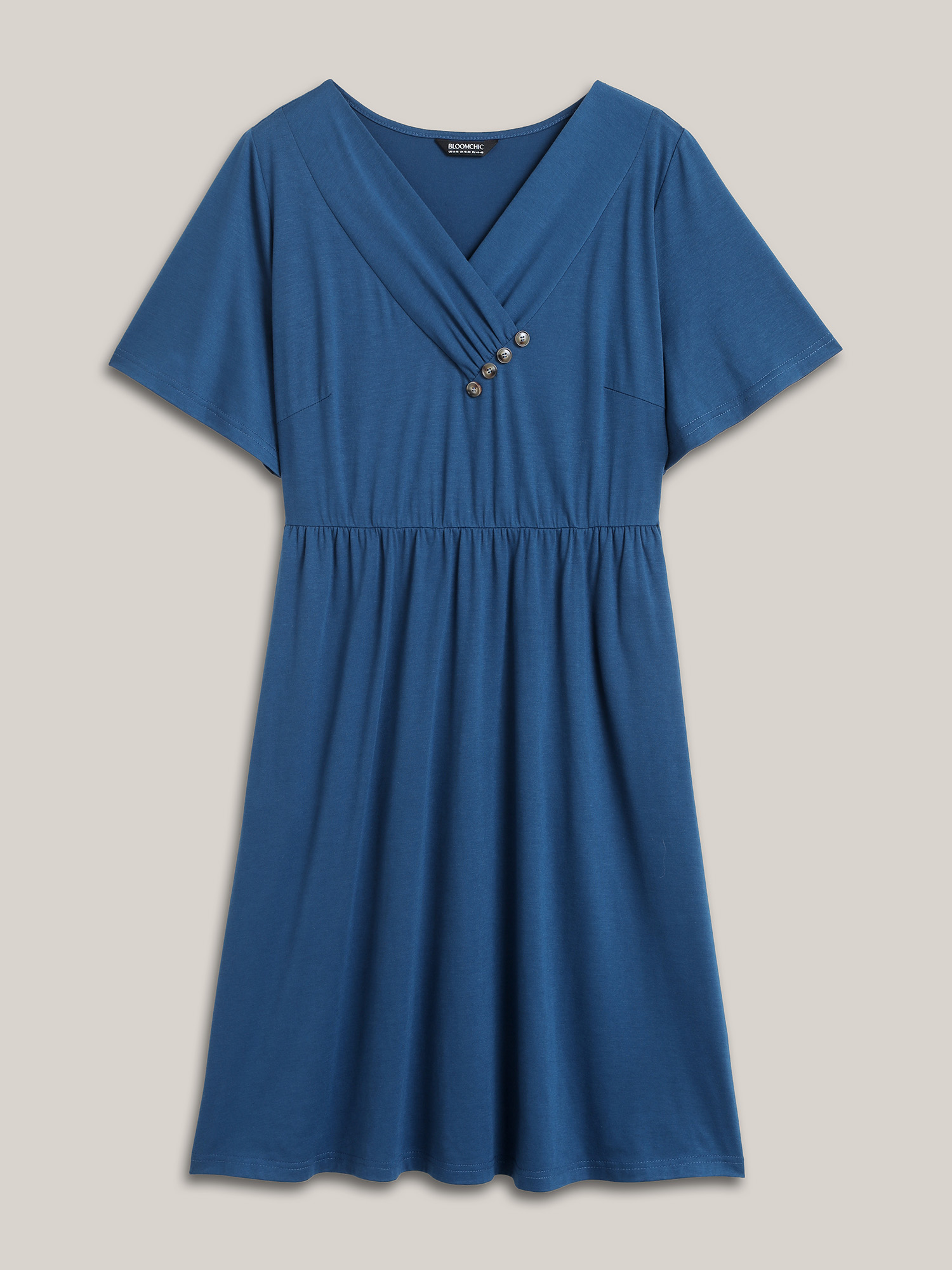 Plus Size Button Detail Pleated Pockets Midi Dress Mediumblue Women Casual Gathered V-neck Short sleeve Curvy BloomChic 10/M 