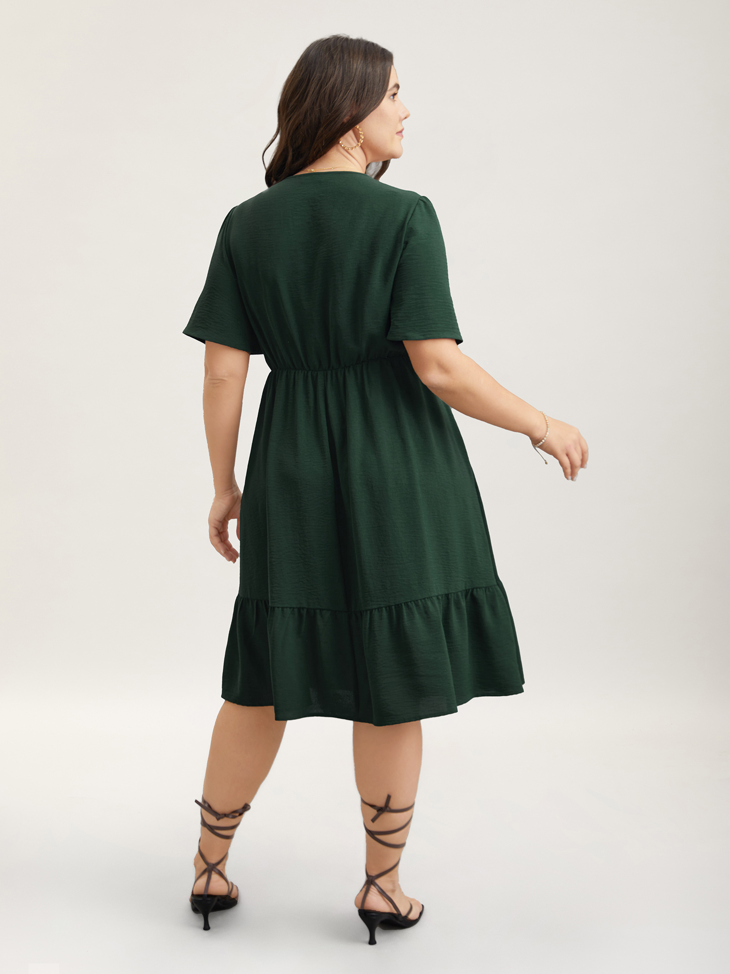 Plus Size Bib-Front V-Neck Pockets Tiered Midi Dress DarkGreen Women Elegant Tucked seam V-neck Short sleeve Curvy BloomChic 14-16/1X 