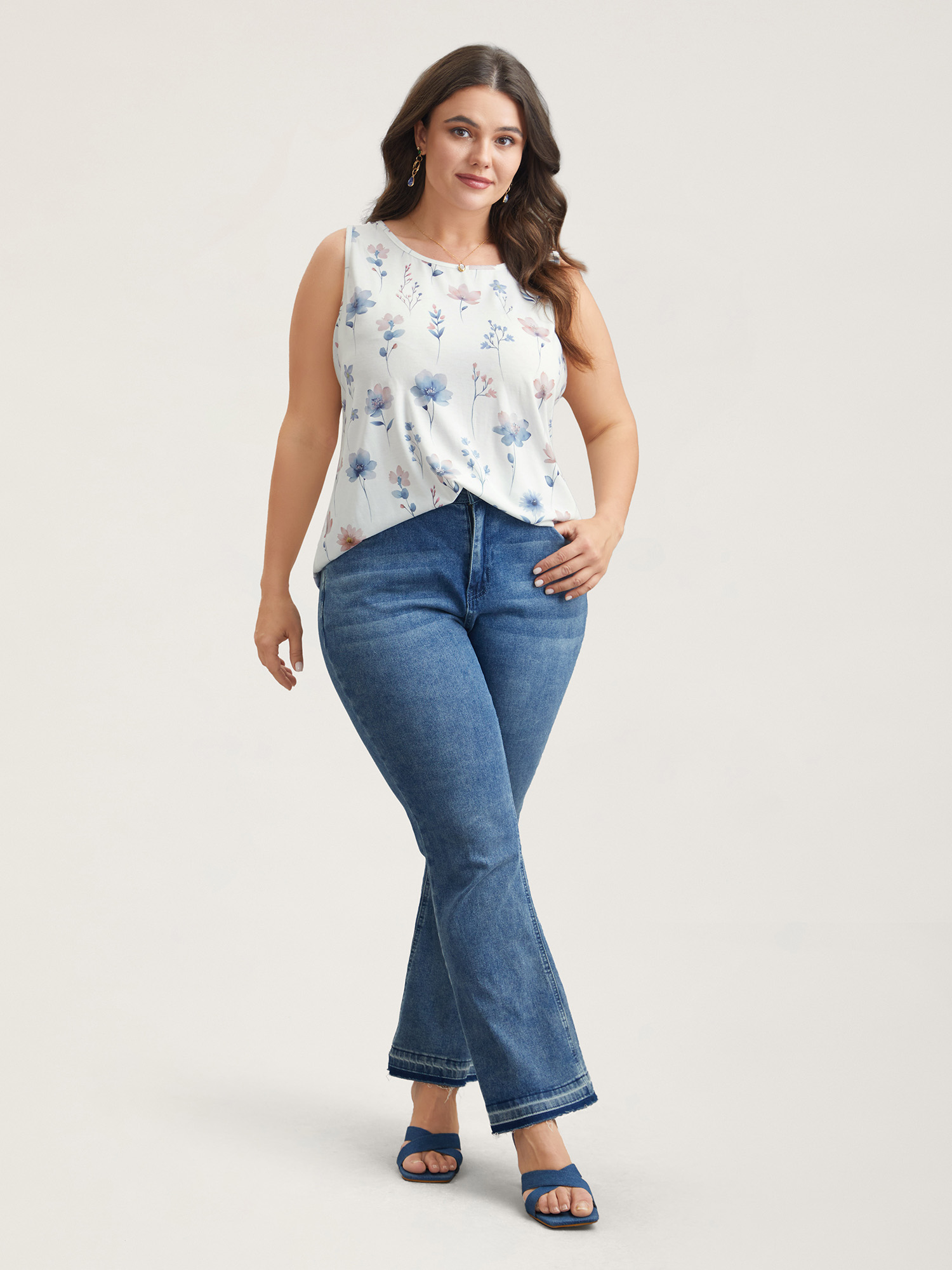 Plus Size Stretchy Floral Print Fitted Vest Women WhiteSmoke Elegant Non Round Neck Everyday Tank Tops Camis BloomChic 30/6X 