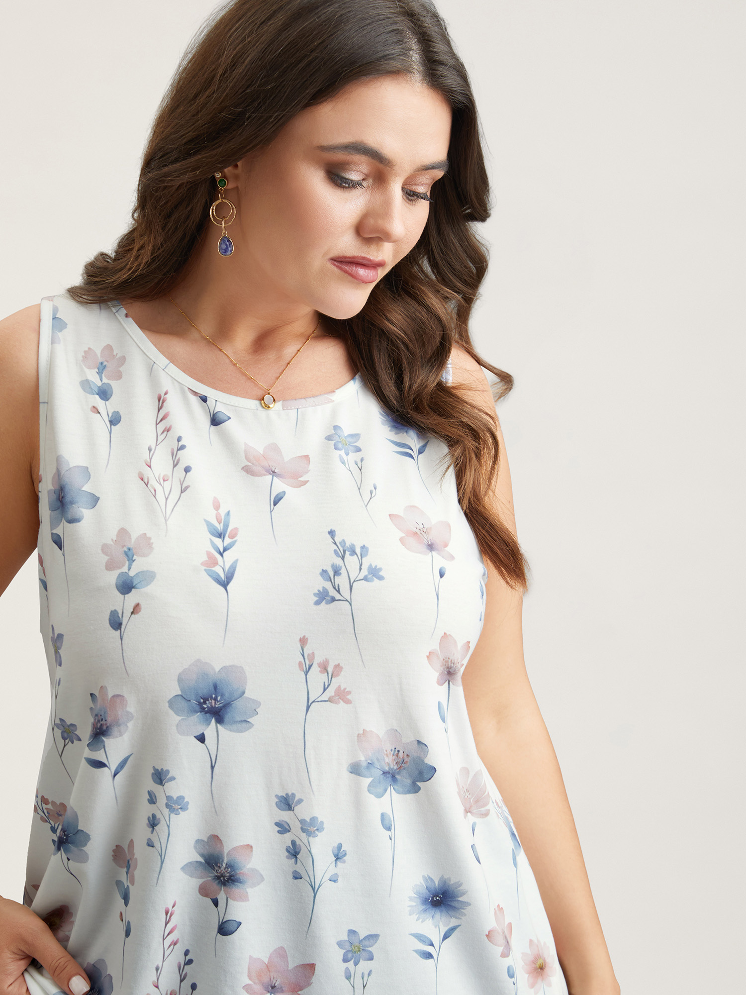 Plus Size Stretchy Floral Print Fitted Vest Women WhiteSmoke Elegant Non Round Neck Everyday Tank Tops Camis BloomChic 30/6X 