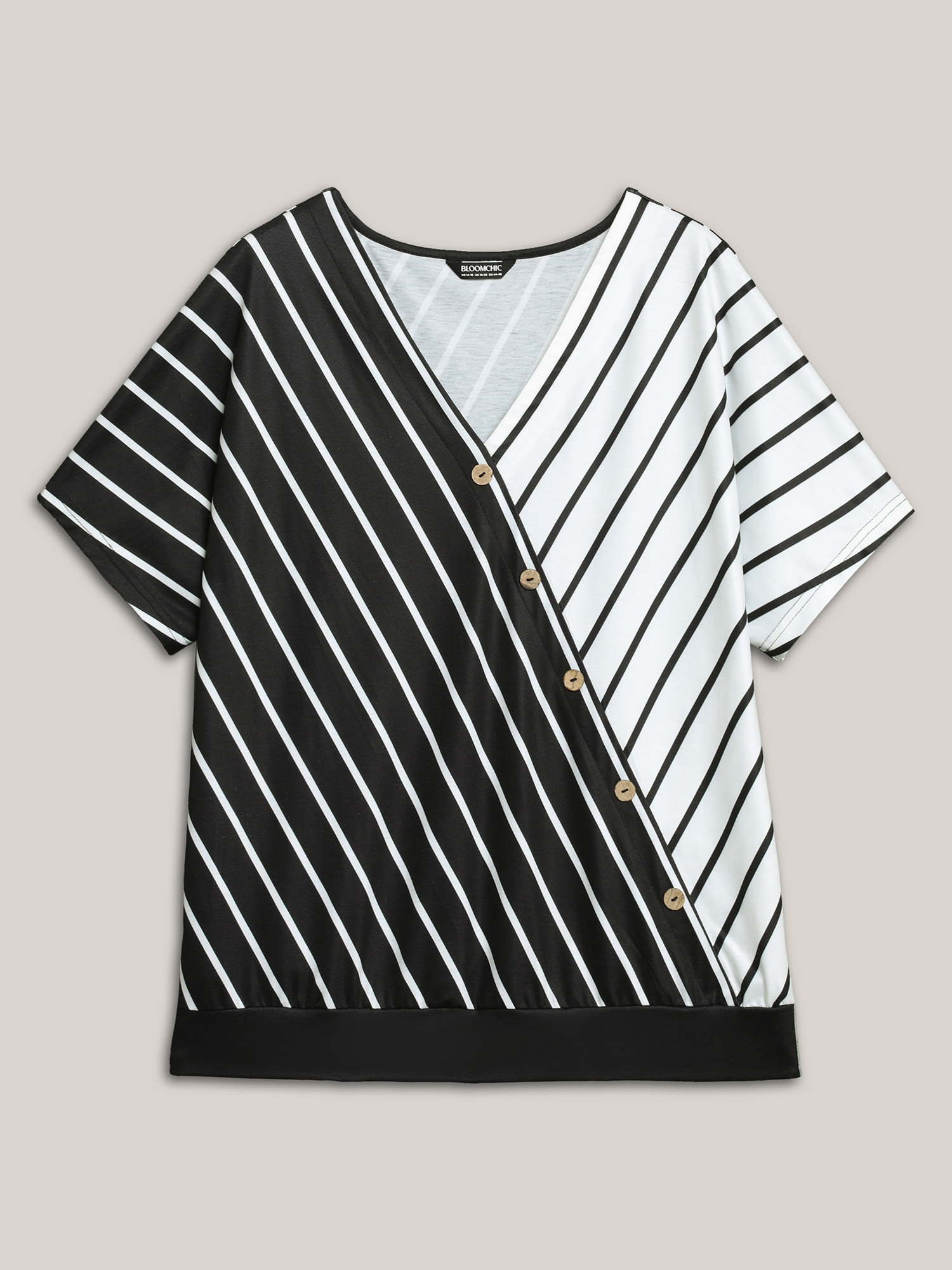 

Plus Size Color Contrast Stripes Button Top Black V-neck Short sleeve Casual Jersey Tops