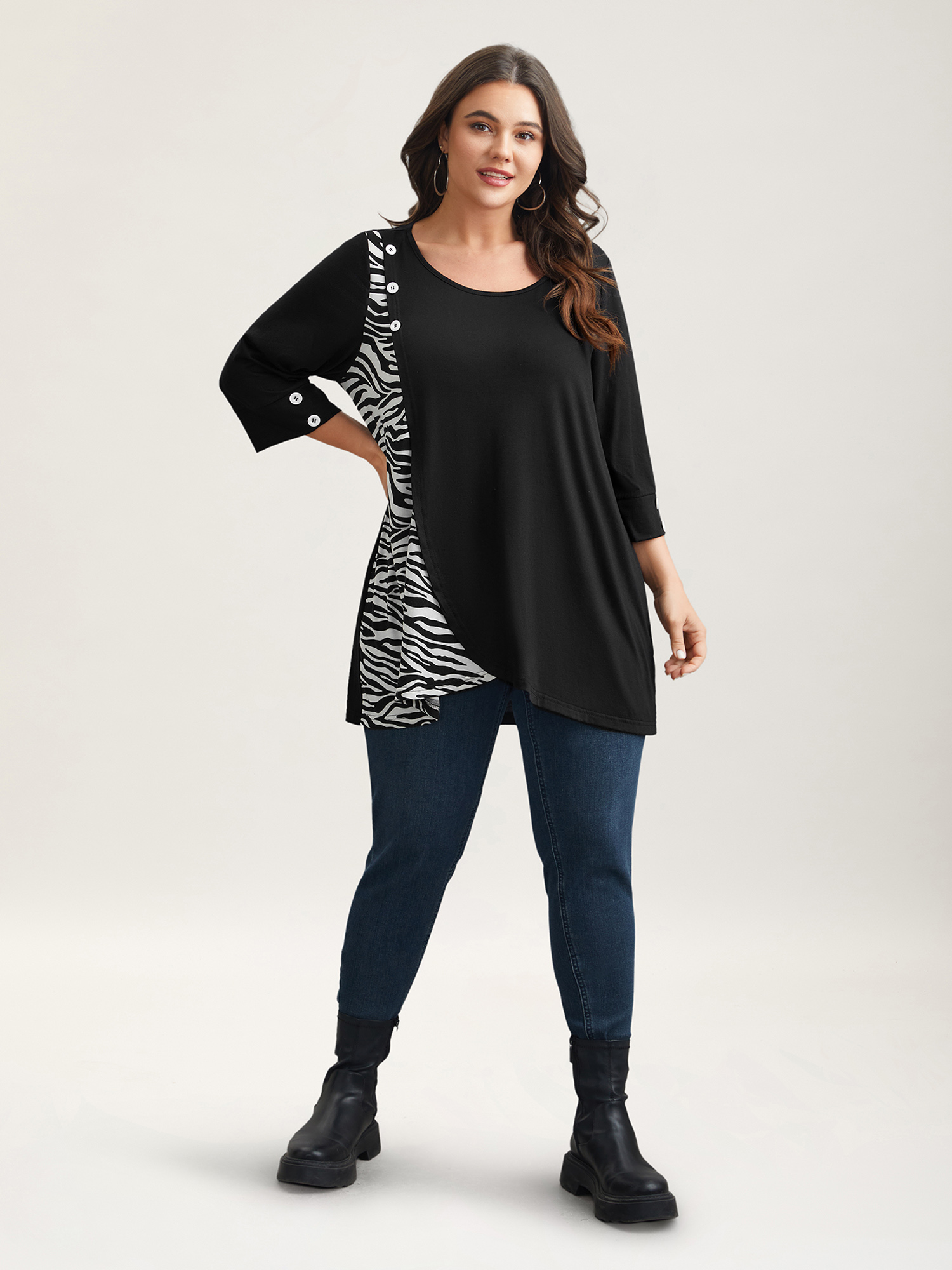 Plus Size Zebra Print Panel Round Neck T-Shirt Black Women Casual Contrast Round Neck Loose Everyday T-shirts BloomChic 22-24/3X 