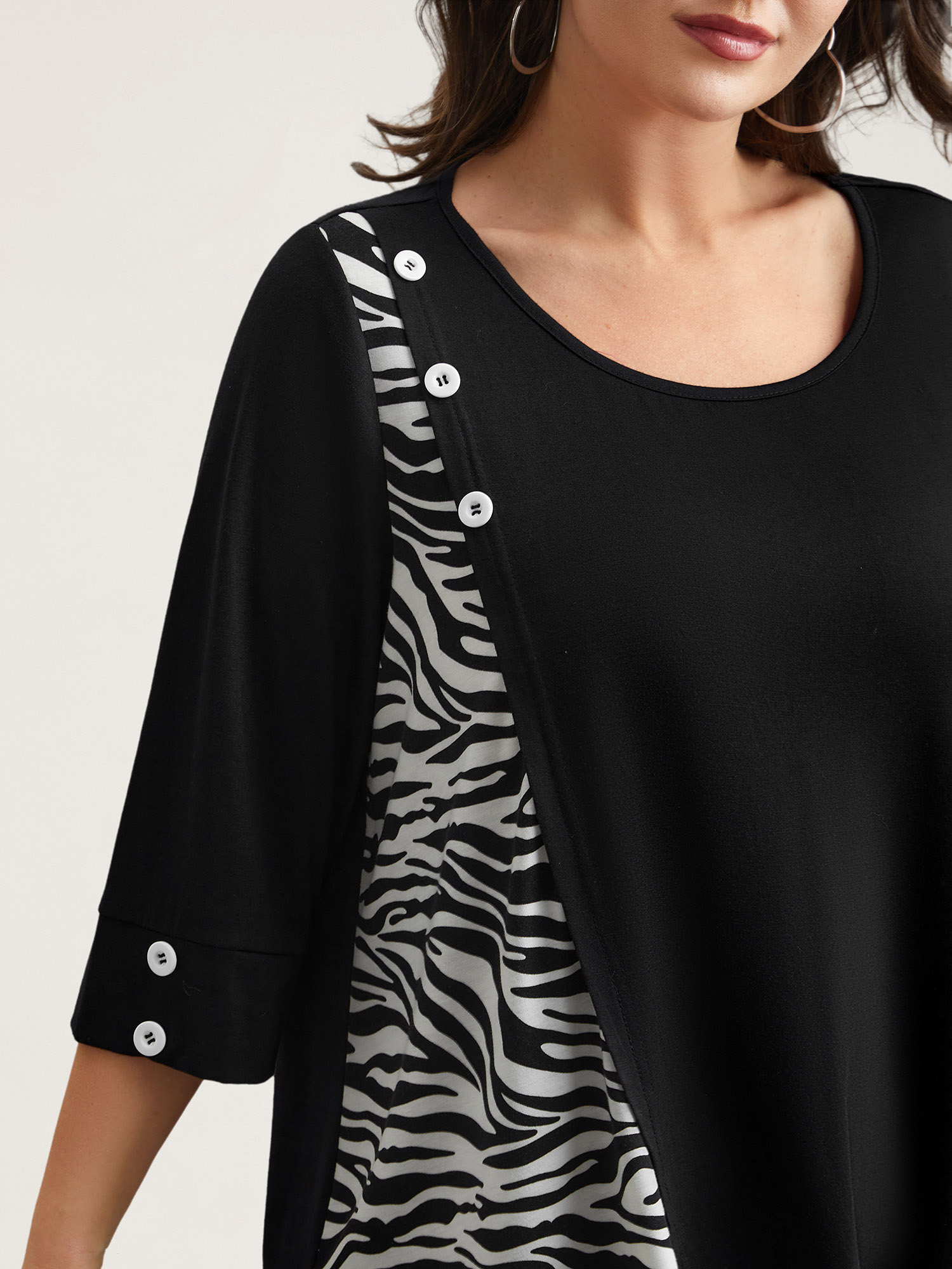 Plus Size Zebra Print Panel Round Neck T-Shirt Black Women Casual Contrast Round Neck Loose Everyday T-shirts BloomChic 22-24/3X 