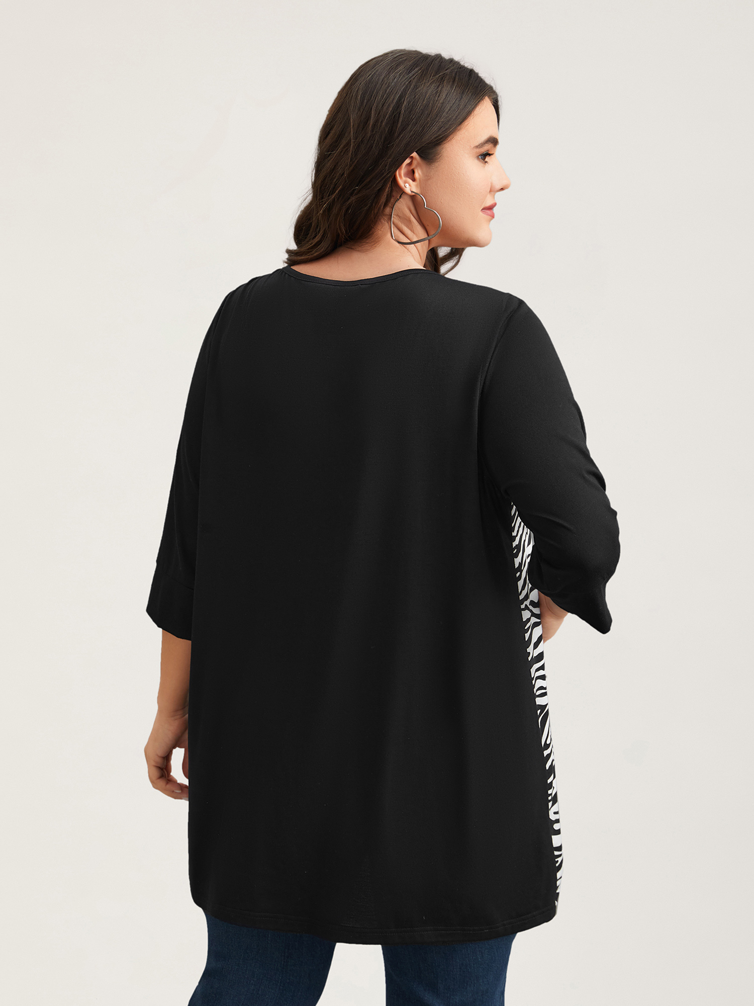 Plus Size Zebra Print Panel Round Neck T-Shirt Black Women Casual Contrast Round Neck Loose Everyday T-shirts BloomChic 22-24/3X 