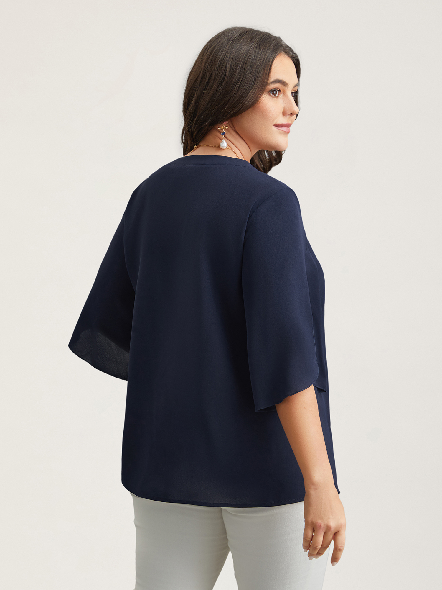 Plus Size Indigo Petal Sleeve Toothpick Pleats Shirt Women At the Office Elbow-length sleeve Notched collar Work Blouses BloomChic 12/L 