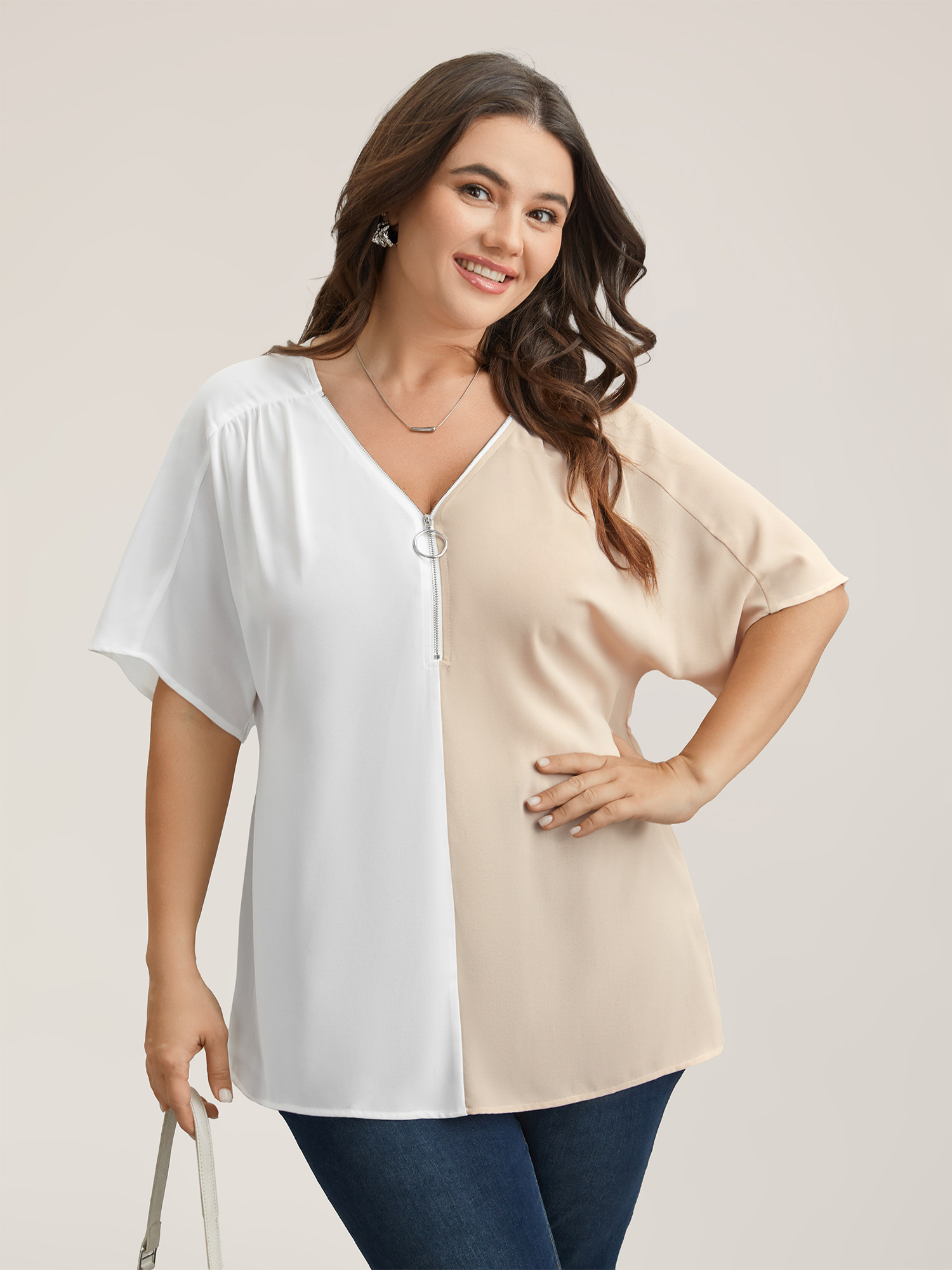 

Plus Size Multicolor Sheer Zipper-Front V-Neck Shirt Women At the Office Short sleeve V-neck Work Blouses BloomChic