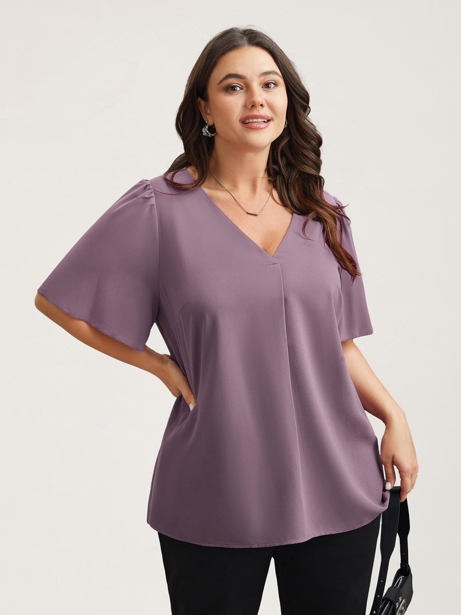 

Plus Size Mauve Pleated-Front Flutter Sleeve Shirt Women At the Office Short sleeve V-neck Work Blouses BloomChic