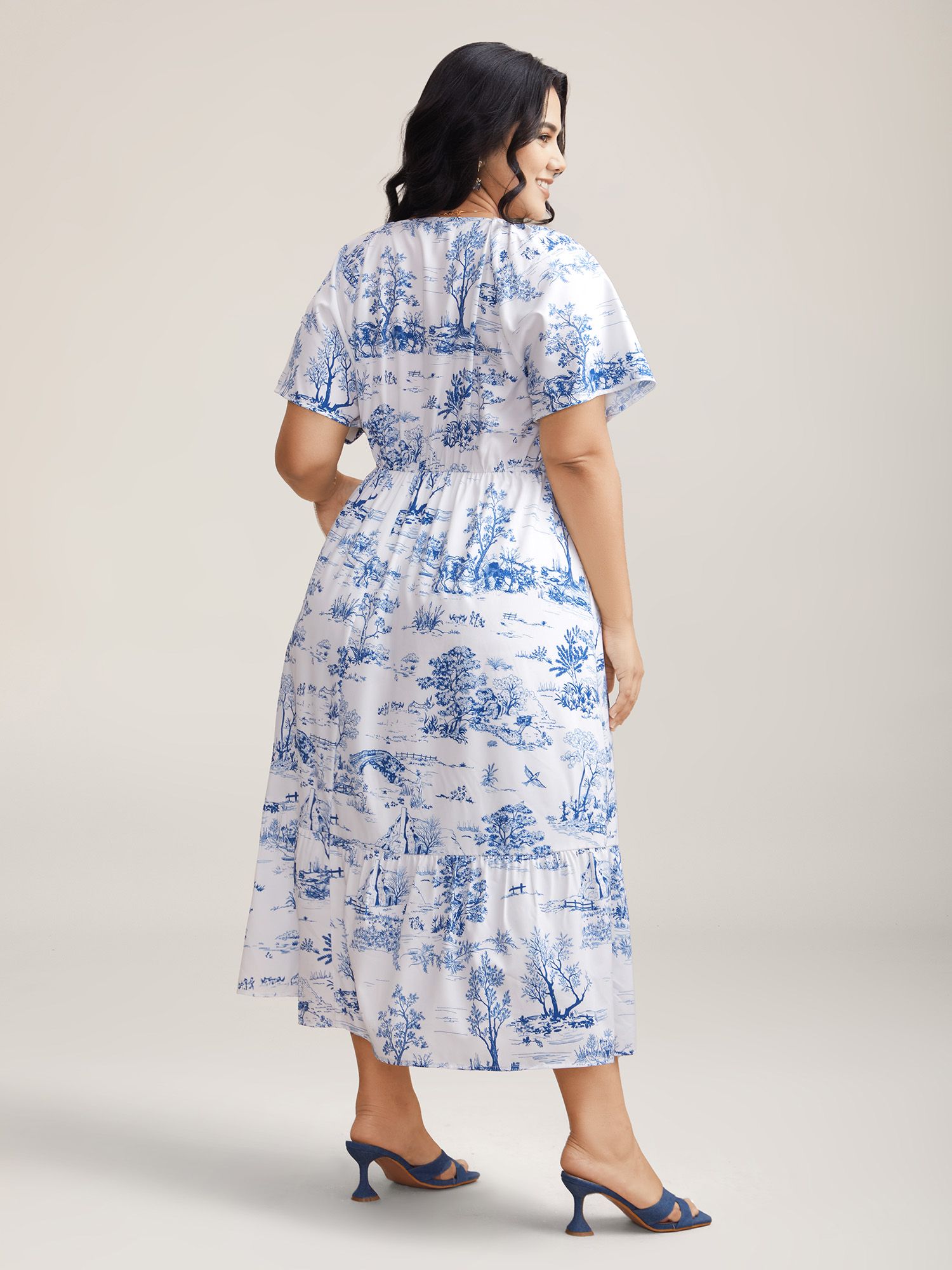 

Plus Size Spring Dreams Stretchy-Waist Midi Dress LightBlue Women Elegant Gathered V-neck Short sleeve Curvy BloomChic