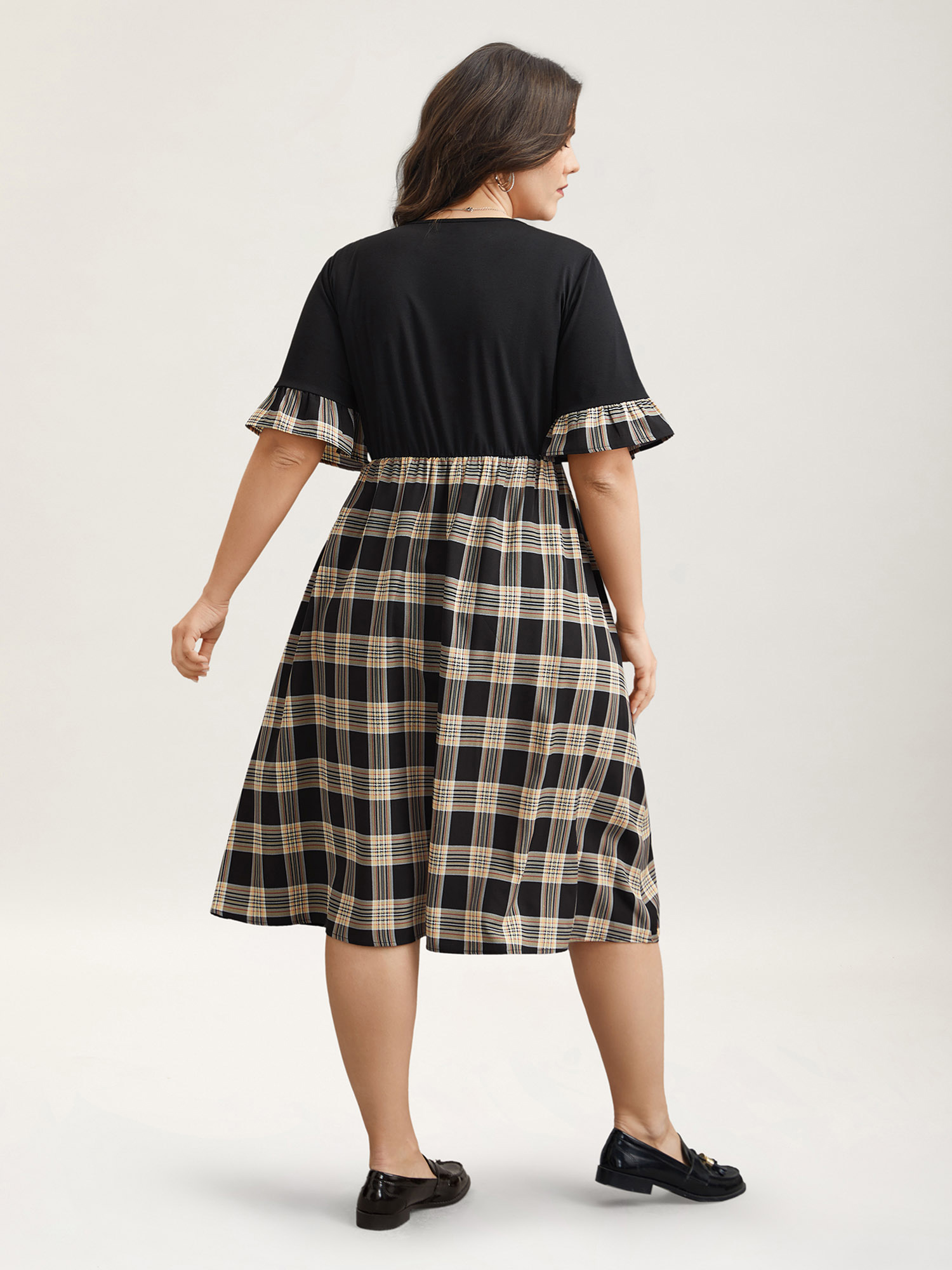 Plus Size Plaid Color Block Flared Sleeve Midi Dress Black Women Casual Patchwork Round Neck Half Sleeve Curvy BloomChic 10/M 