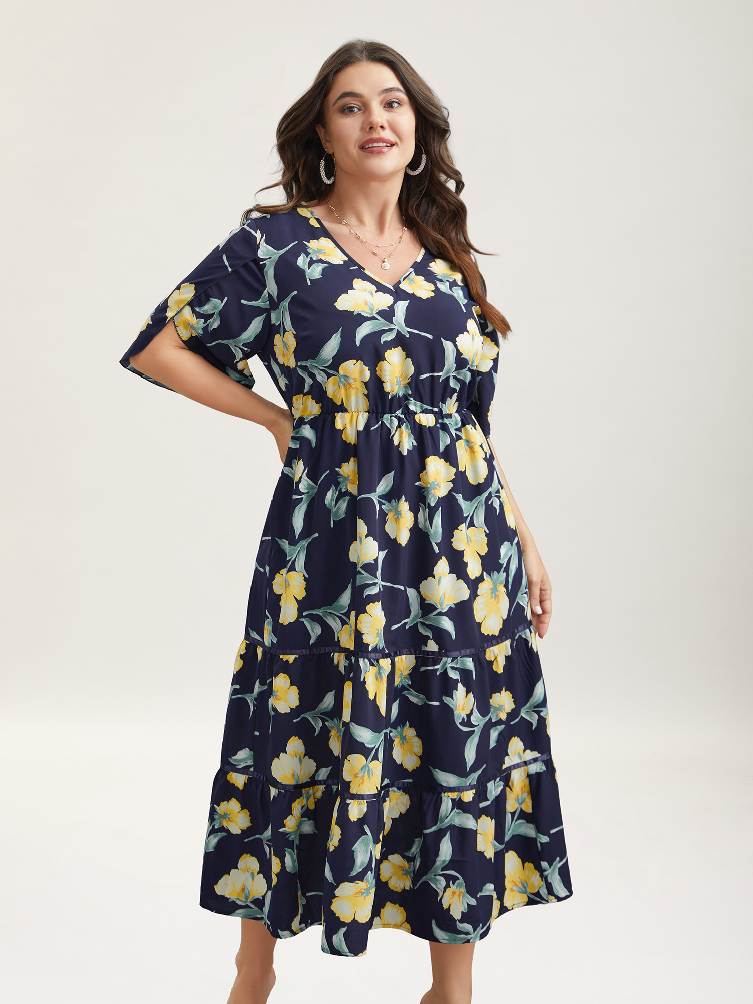 Plus Size Spring Flowers V-Neck Tiered Midi Dress Indigo Women Elegant Overlapping V-neck Half Sleeve Curvy BloomChic 12/L 
