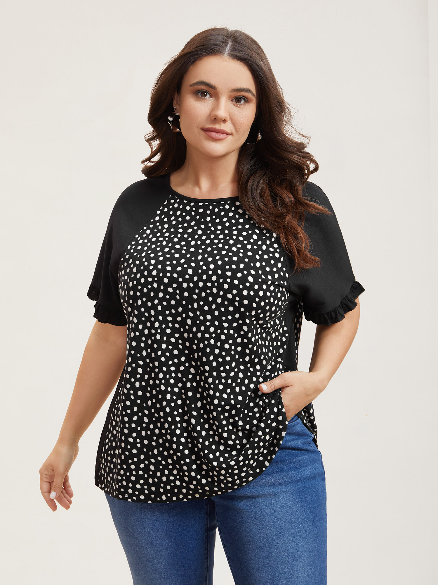 

Plus Size Printed Spliced Raglan Sleeve Ruffled T-Shirt Black Women Casual Contrast Round Neck Everyday T-shirts BloomChic