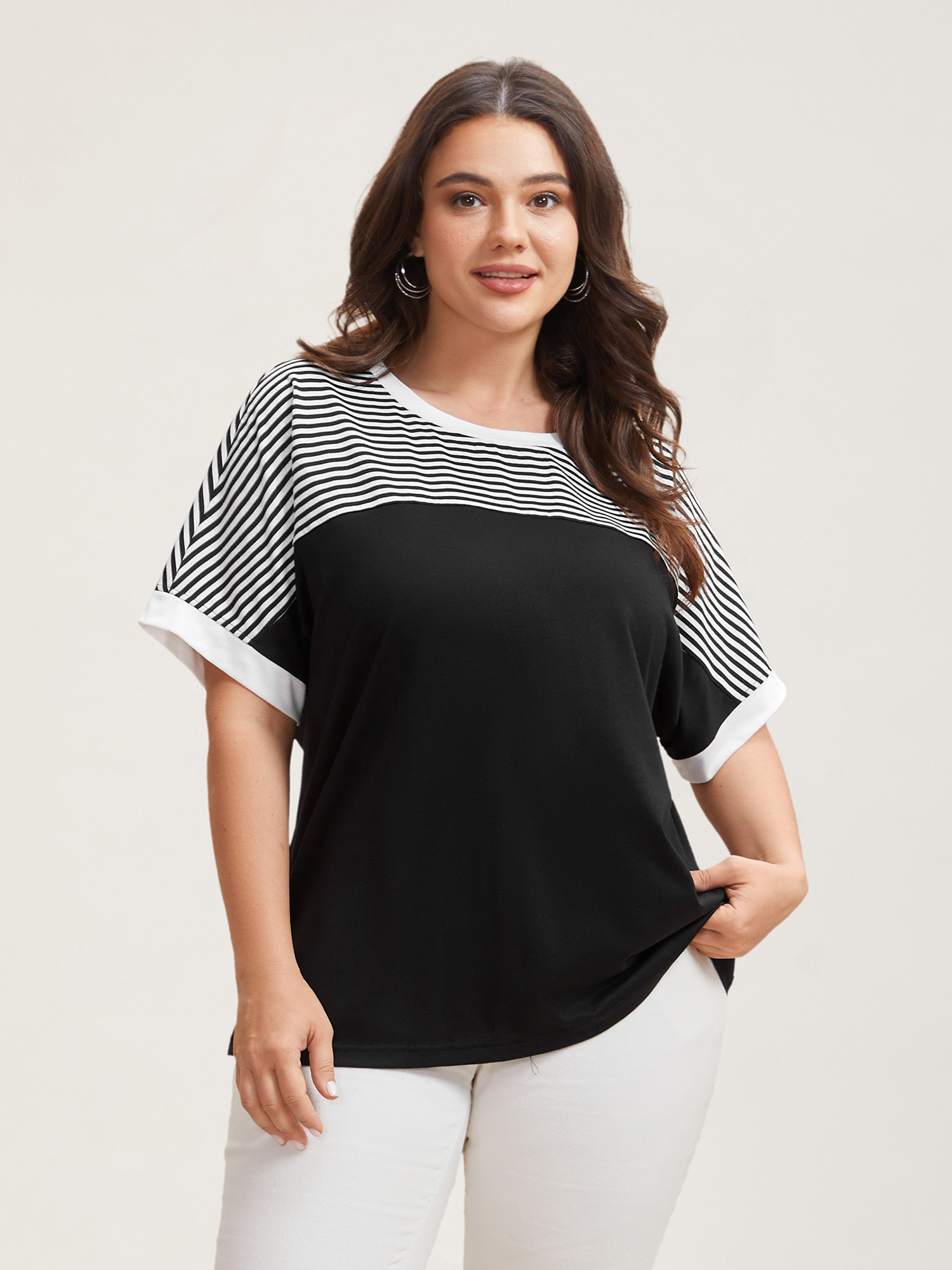 

Plus Size Solid and Striped Contrast Hem T-Shirt Black Women Casual Contrast Round Neck Everyday T-shirts BloomChic