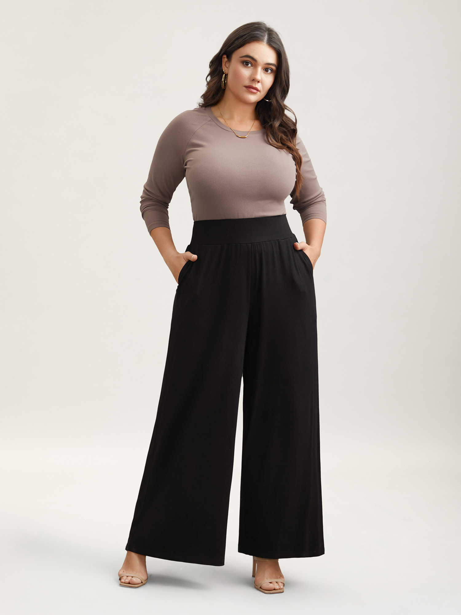 Plus Size Stretchy Waist Straight-Leg Pants Women Black Casual Wide Leg Mid Rise Everyday Pants BloomChic 10/M 