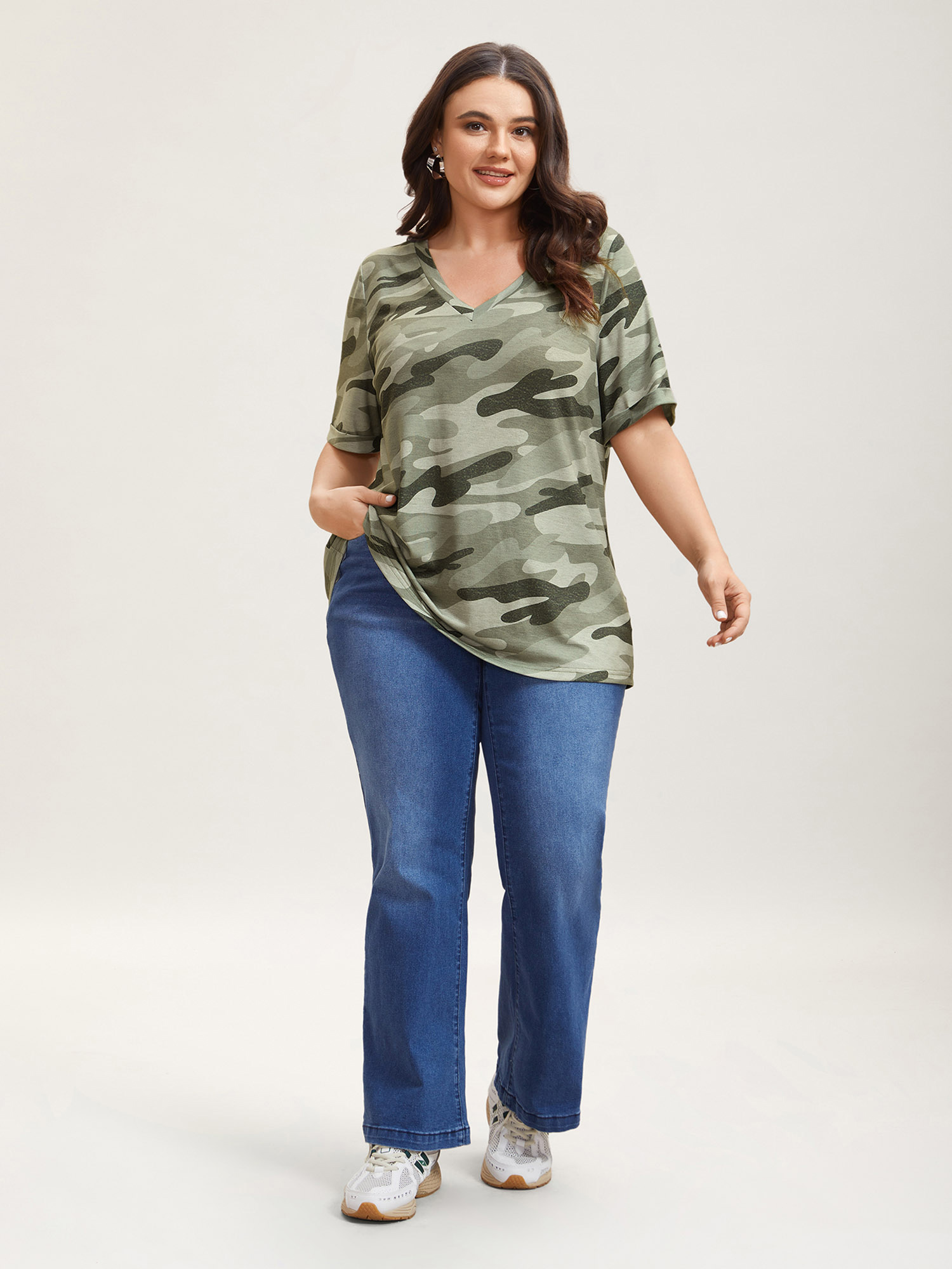 Plus Size Camouflage Print V-Neck Curvy T-Shirt Multicolor Women Elegant Roll Hem V-neck Everyday T-shirts BloomChic 26/4X 