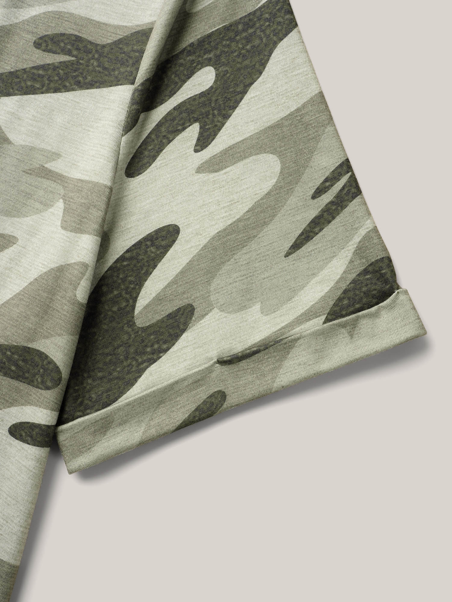 Plus Size Camouflage Print V-Neck Curvy T-Shirt Multicolor Women Elegant Roll Hem V-neck Everyday T-shirts BloomChic 26/4X 