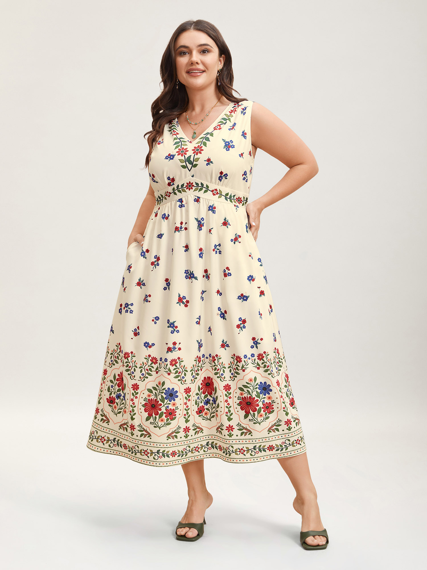 

Plus Size Floral Print V-Neck Waist-Cinched Dress Ivory Women Resort Non V-neck Sleeveless Curvy BloomChic