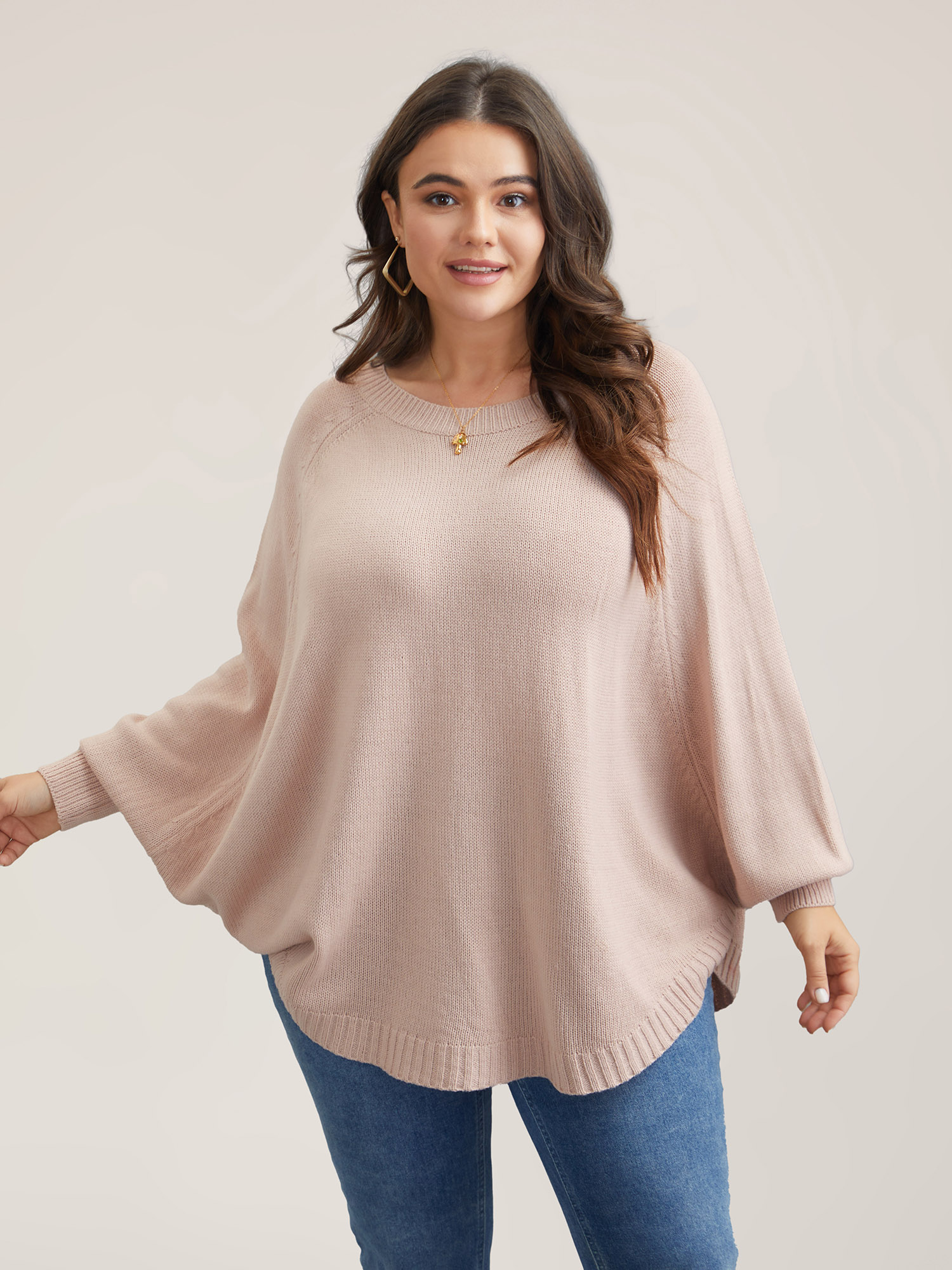 

Plus Size Bat Sleeve Curved Hem Pullover MistyRose Women Casual Loose Long Sleeve Round Neck Everyday Pullovers BloomChic