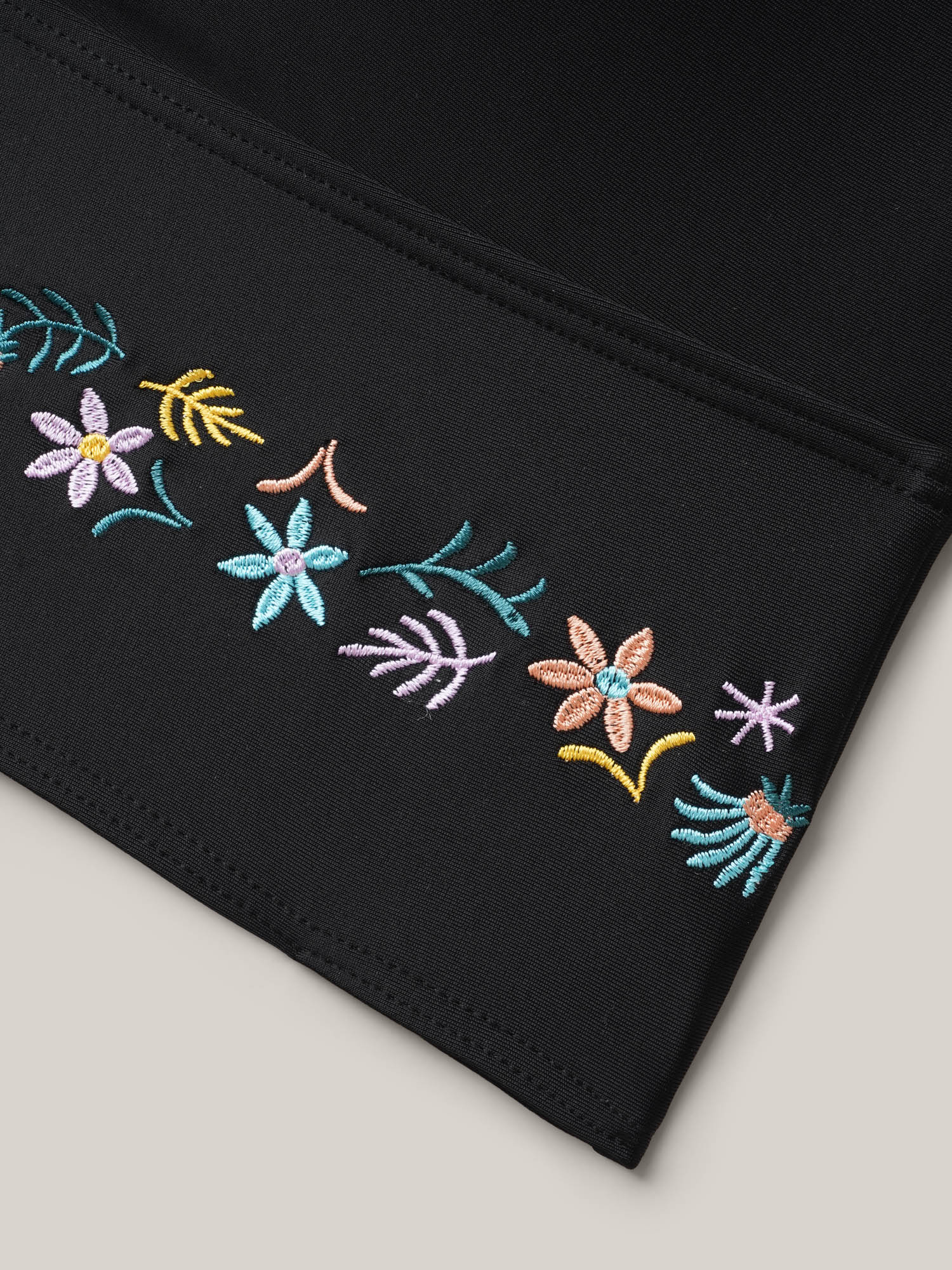Plus Size Multi-Color Embroidered Lace Tied Swim Top Women`s Swimwear Black Beach Tie knot High stretch Skinny Heart neckline Curve Swim Tops BloomChic 12/L 