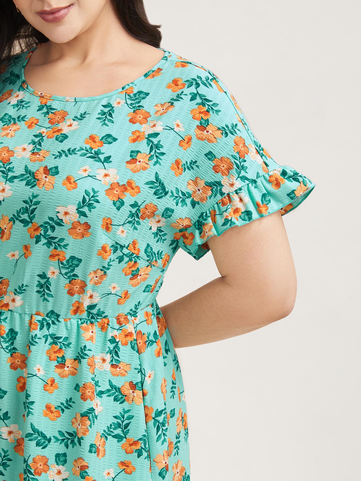 Plus Size Floral Print Ruffled Pockets Midi Dress Turquoise Women Elegant Texture Round Neck Short sleeve Curvy BloomChic 26/4X 